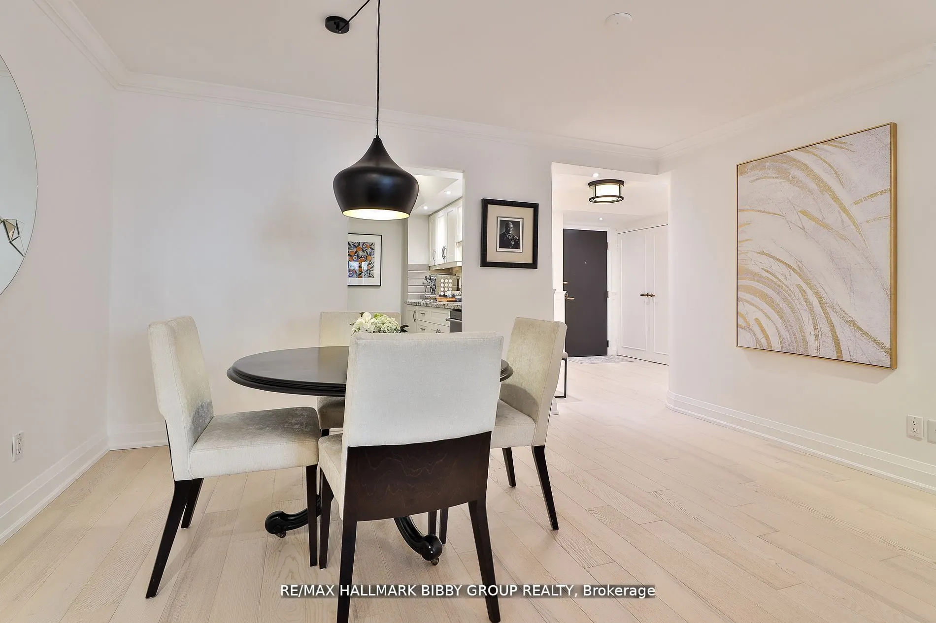 61 St Clair Avenue W, #206