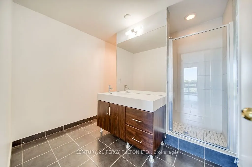 35 Brian Peck Crescent, #504