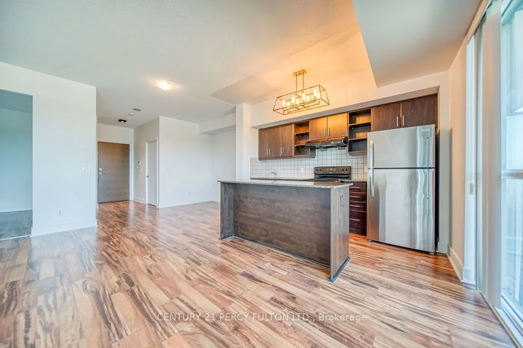 35 Brian Peck Crescent, #504