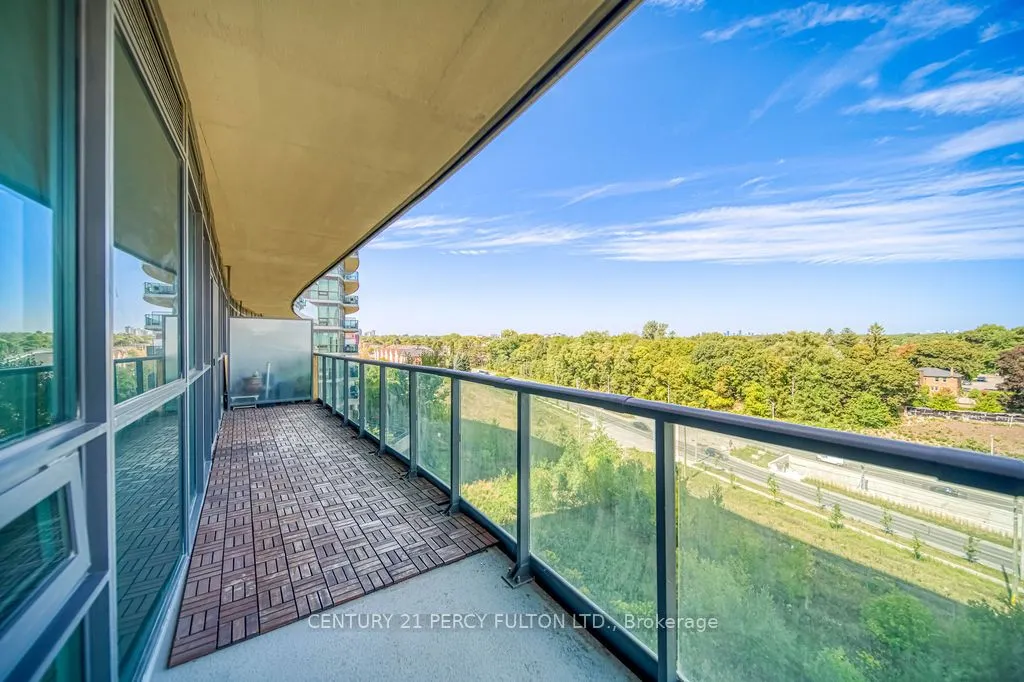 35 Brian Peck Crescent, #504