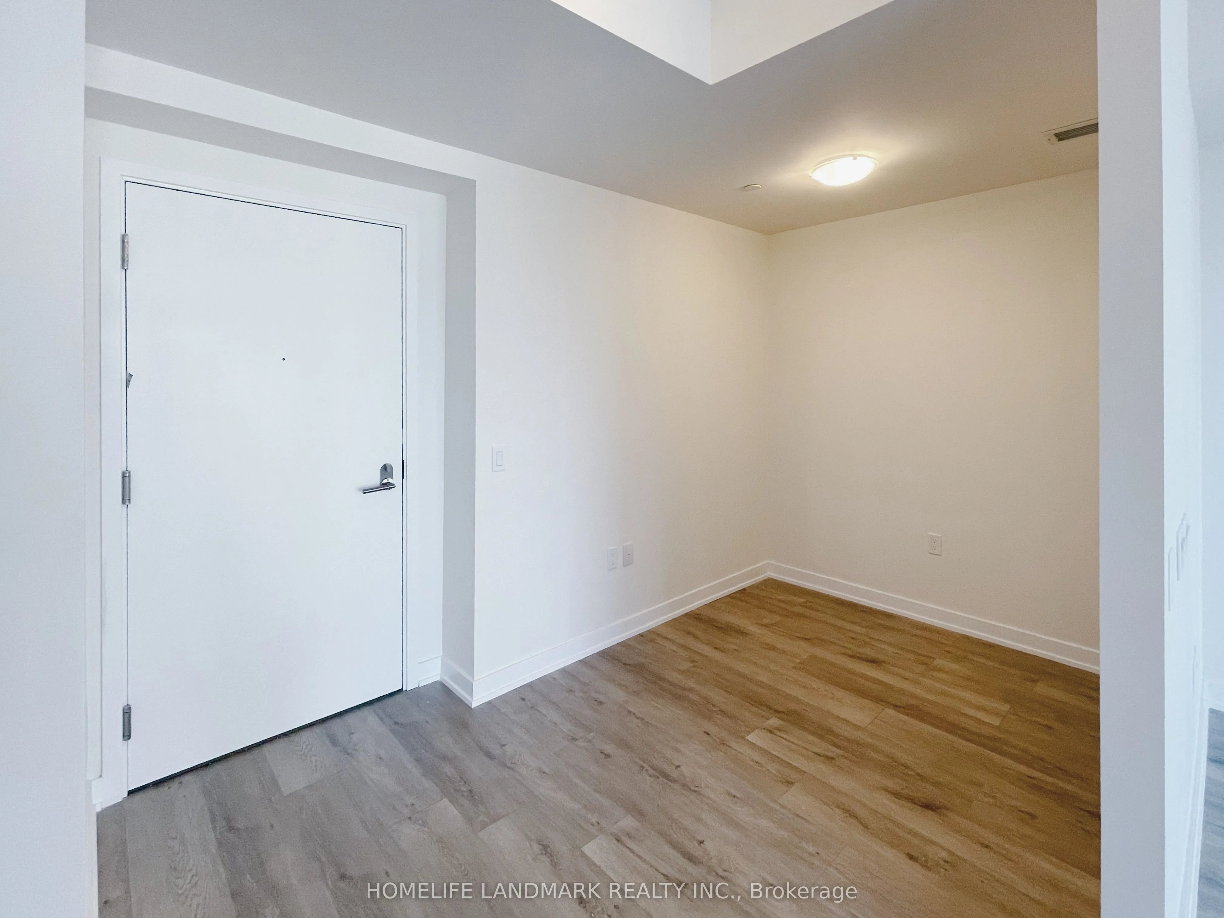 28 Freeland Street, #1208
