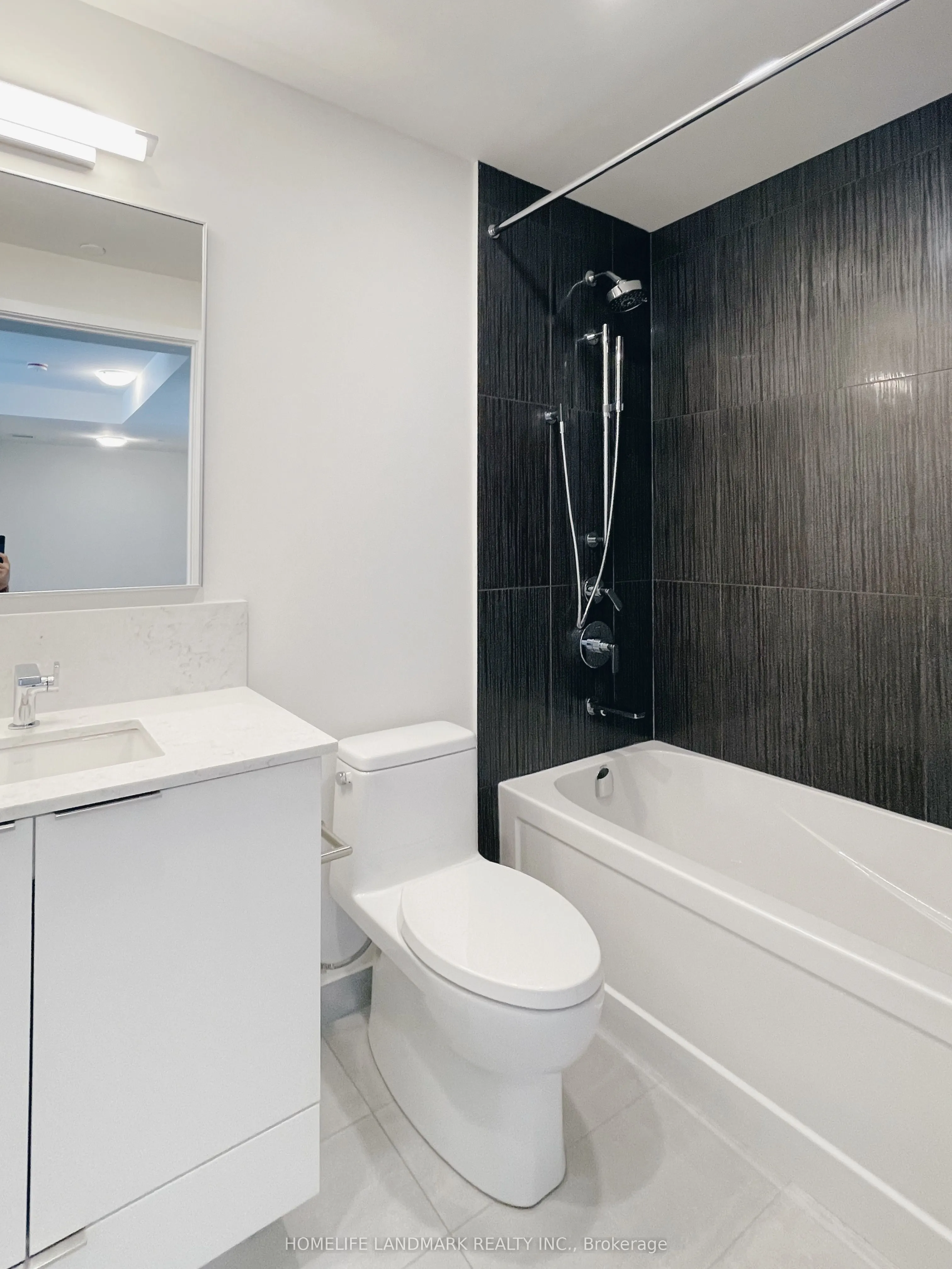 28 Freeland Street, #1208