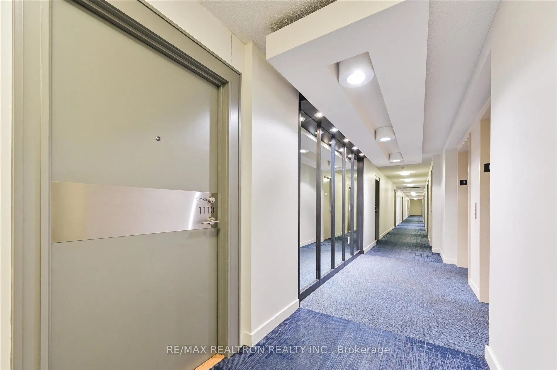 15 Singer Court, #1110