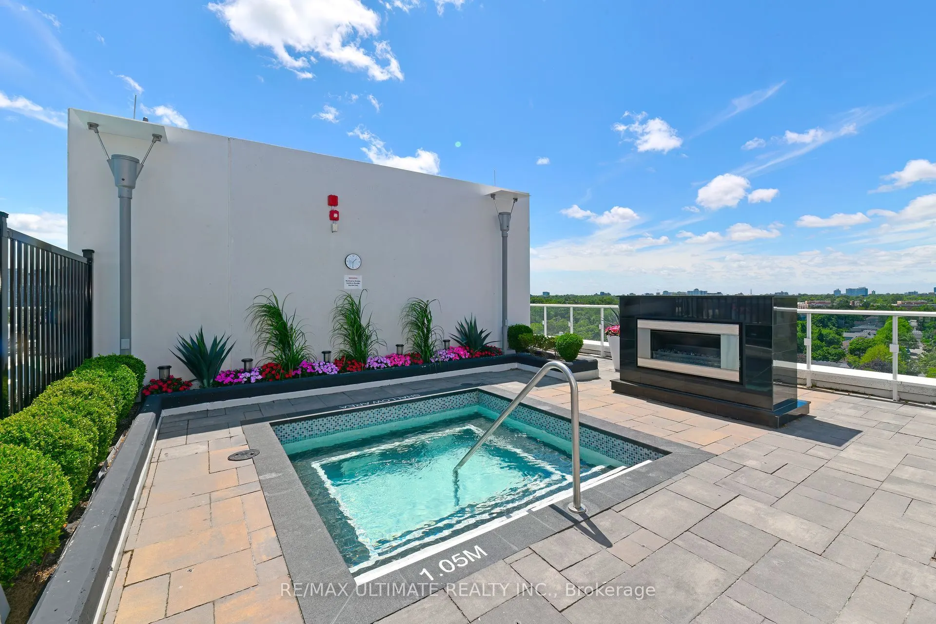 3018 Yonge Street, #806