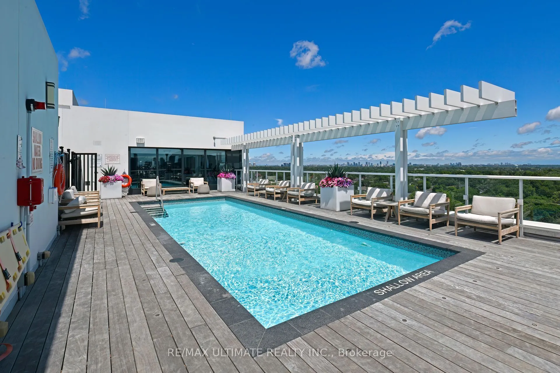 3018 Yonge Street, #806
