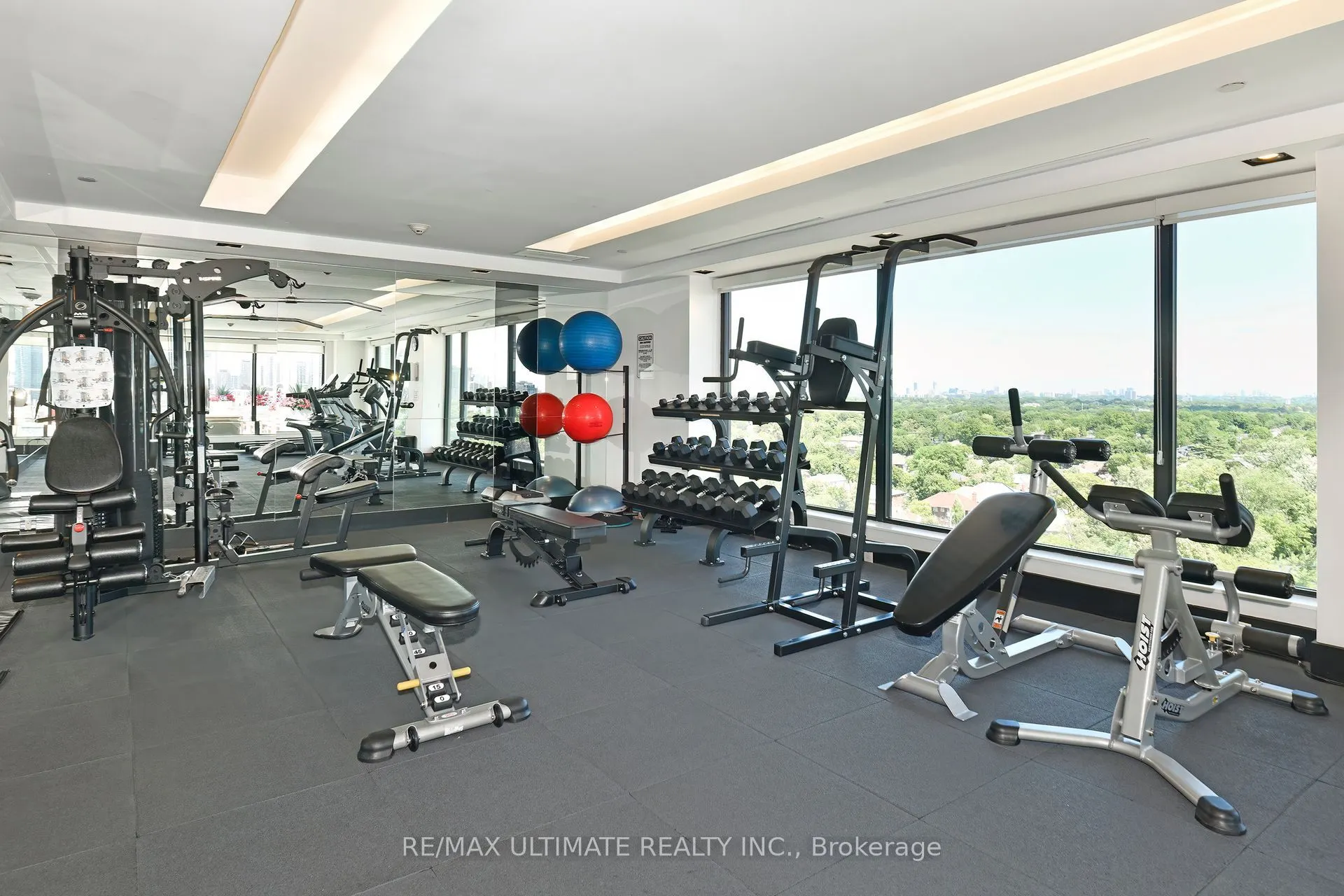 3018 Yonge Street, #806
