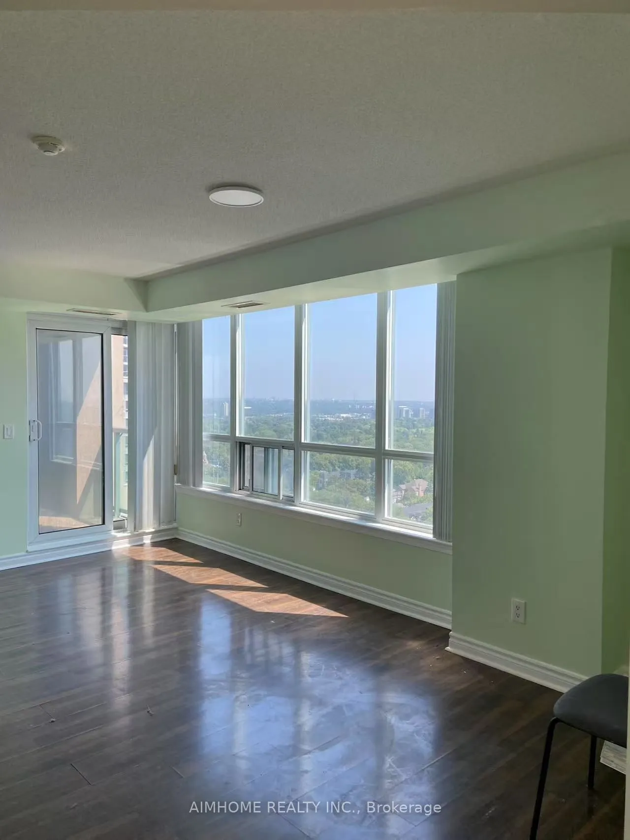 17 Barberry Place, #2107