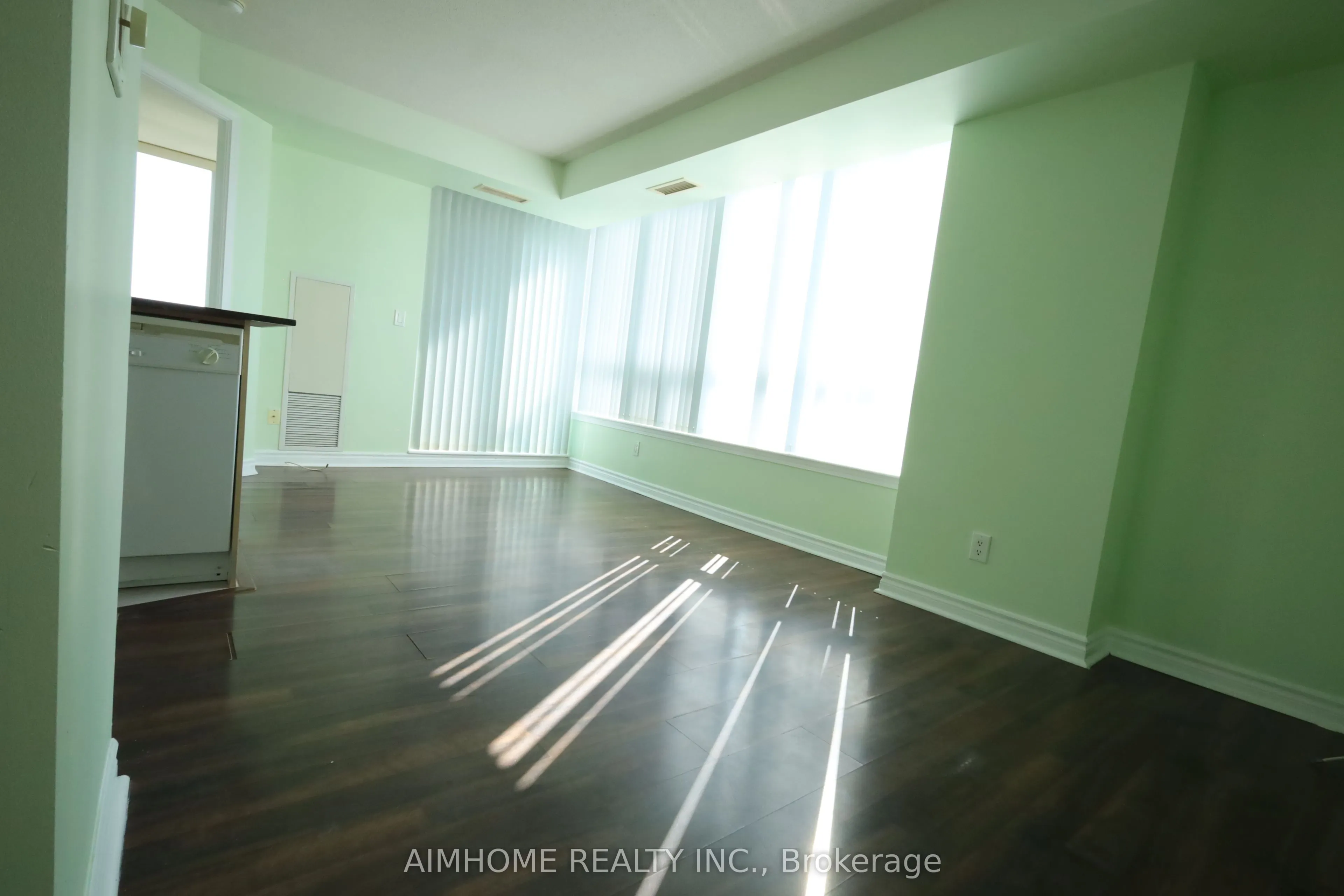 17 Barberry Place, #2107