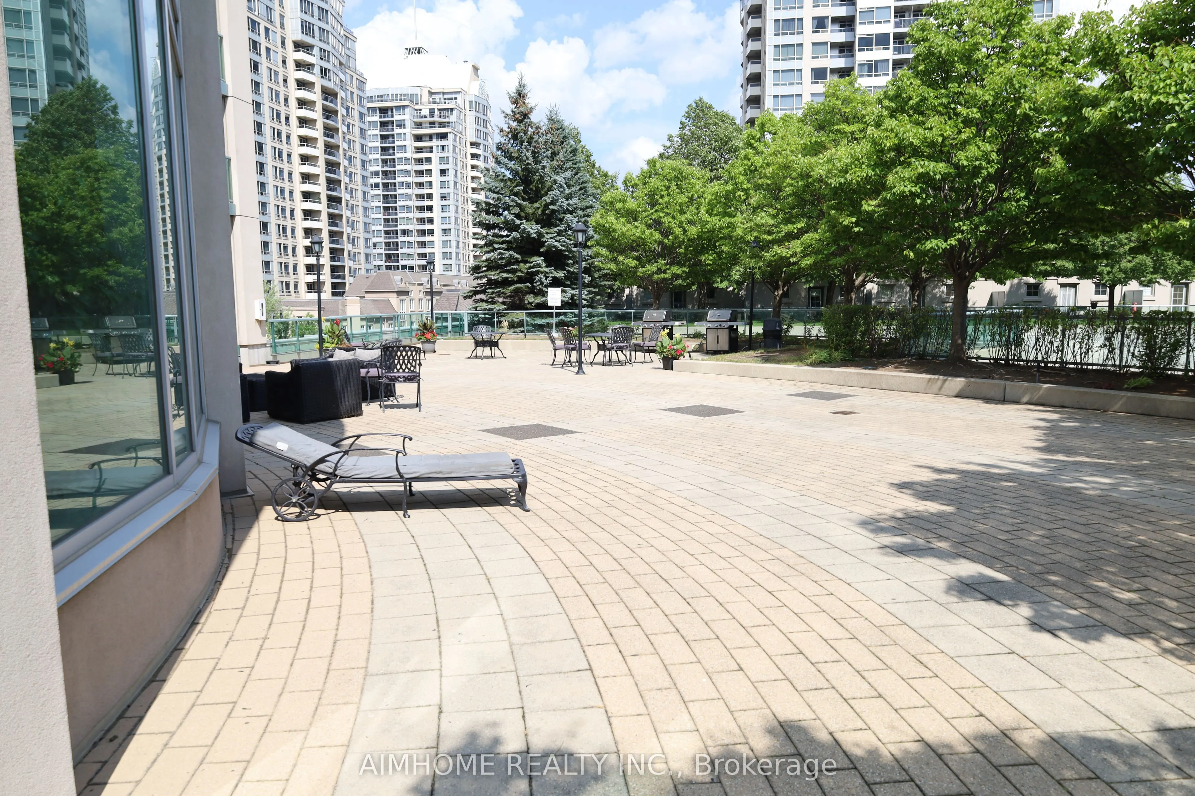 17 Barberry Place, #2107