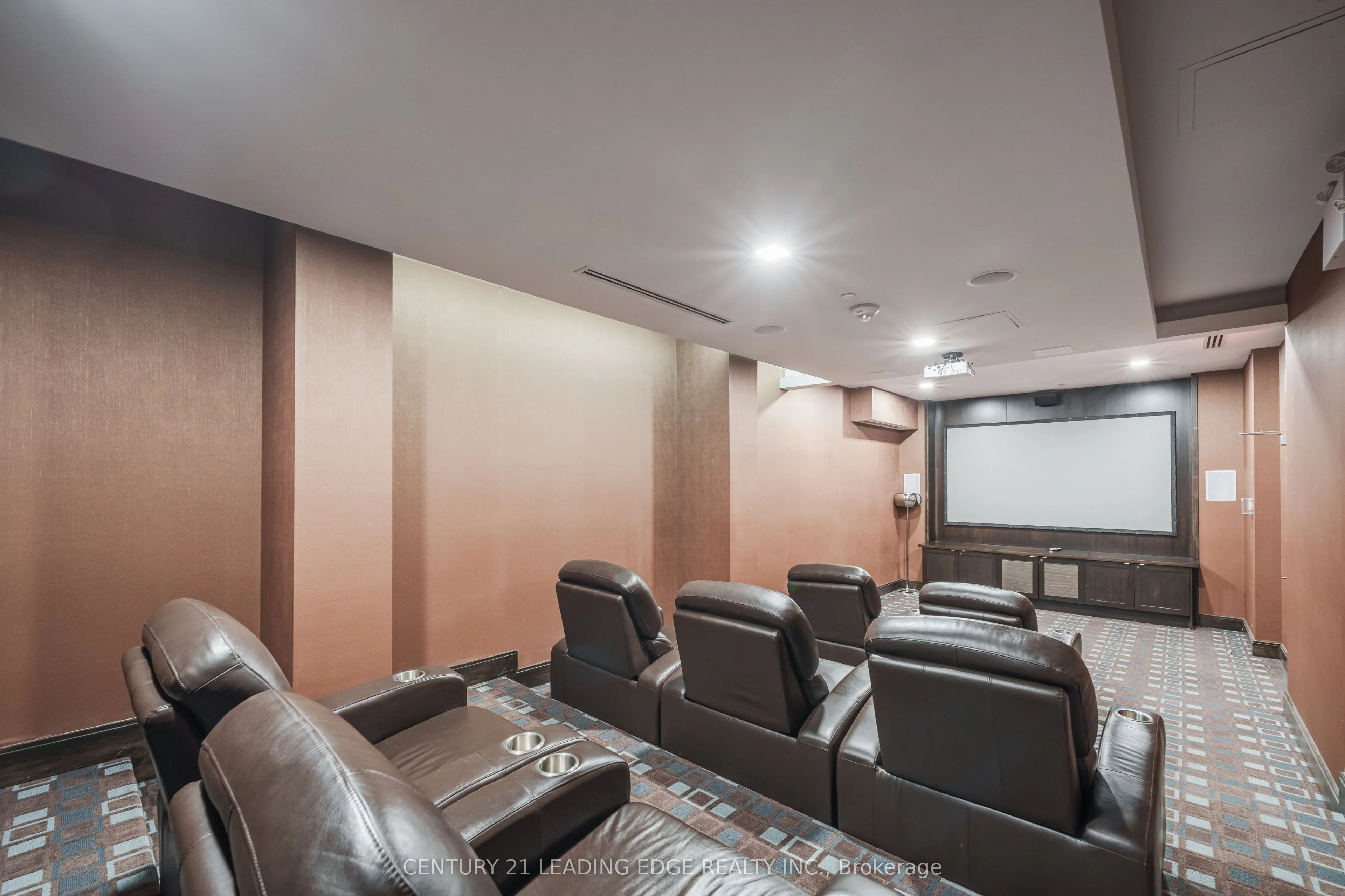 275 Yorkland Road, #711