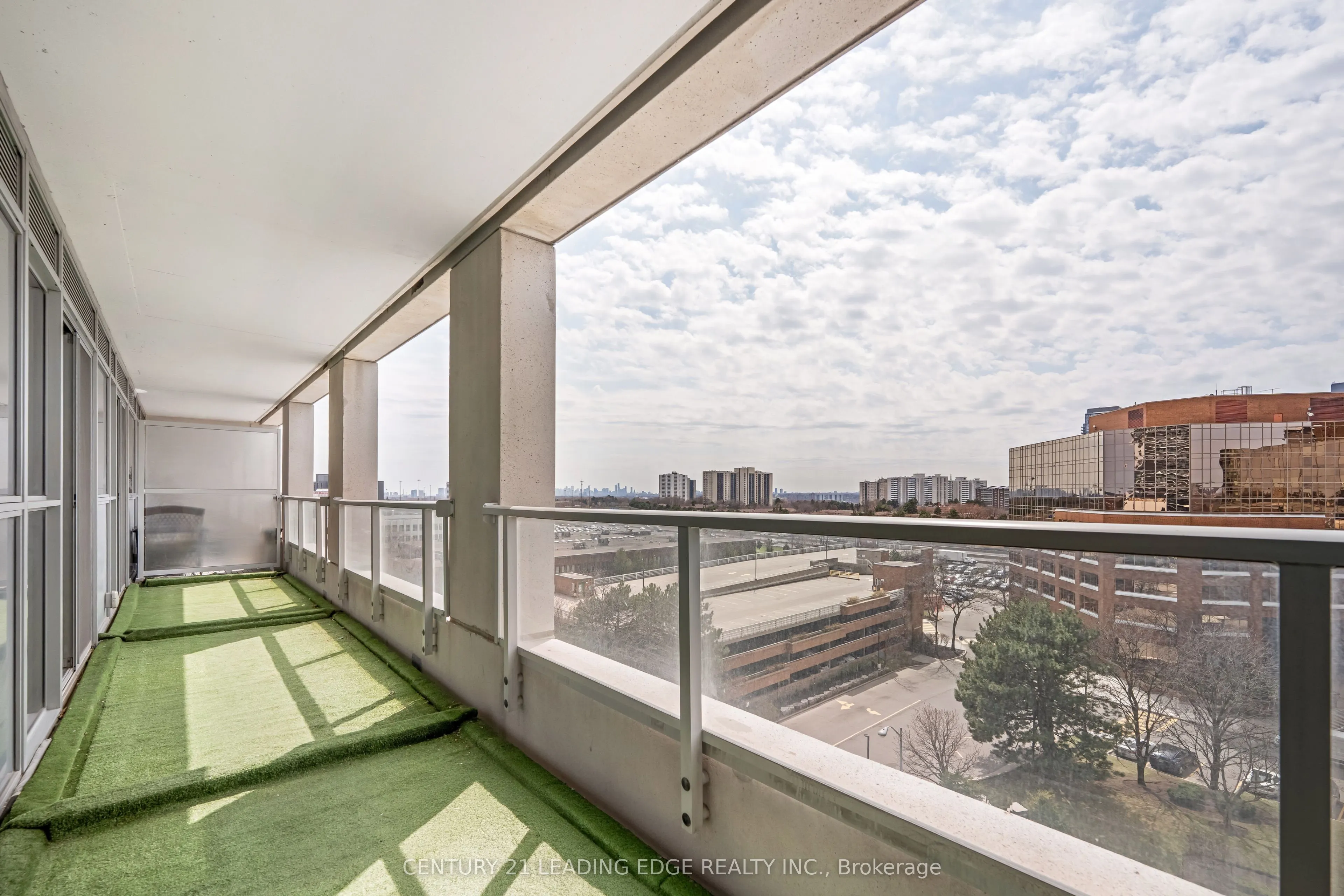 275 Yorkland Road, #711