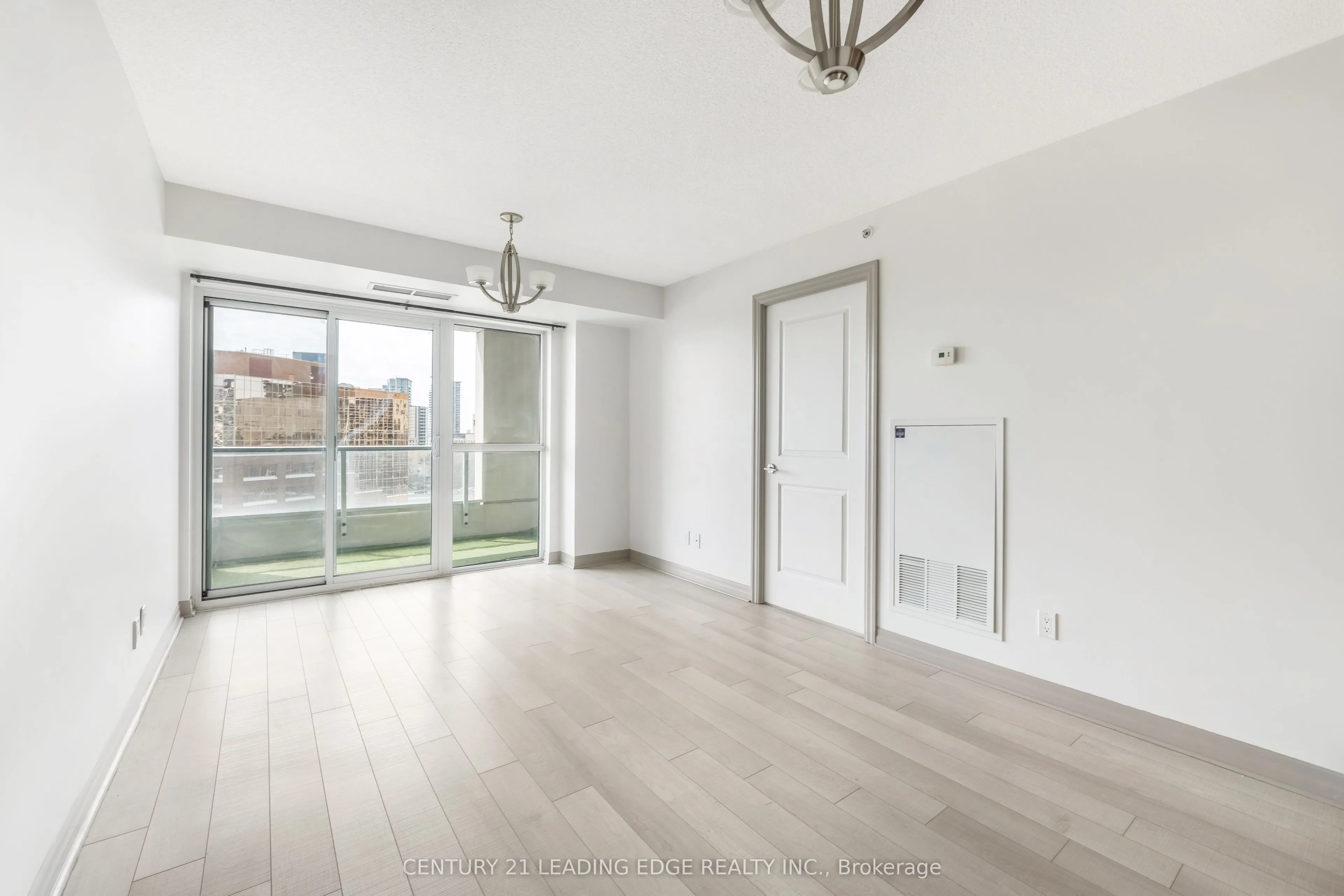 275 Yorkland Road, #711