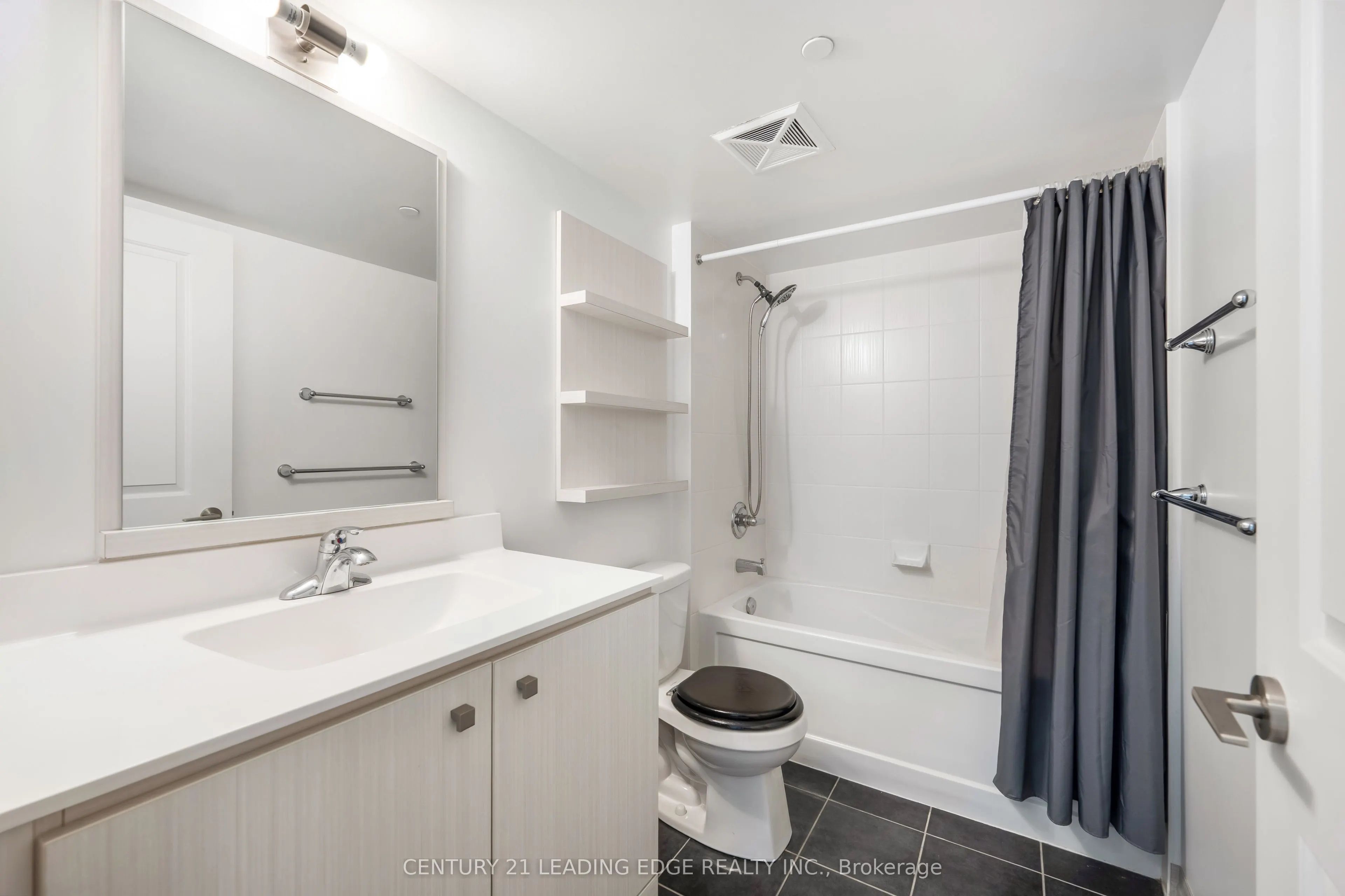 275 Yorkland Road, #711
