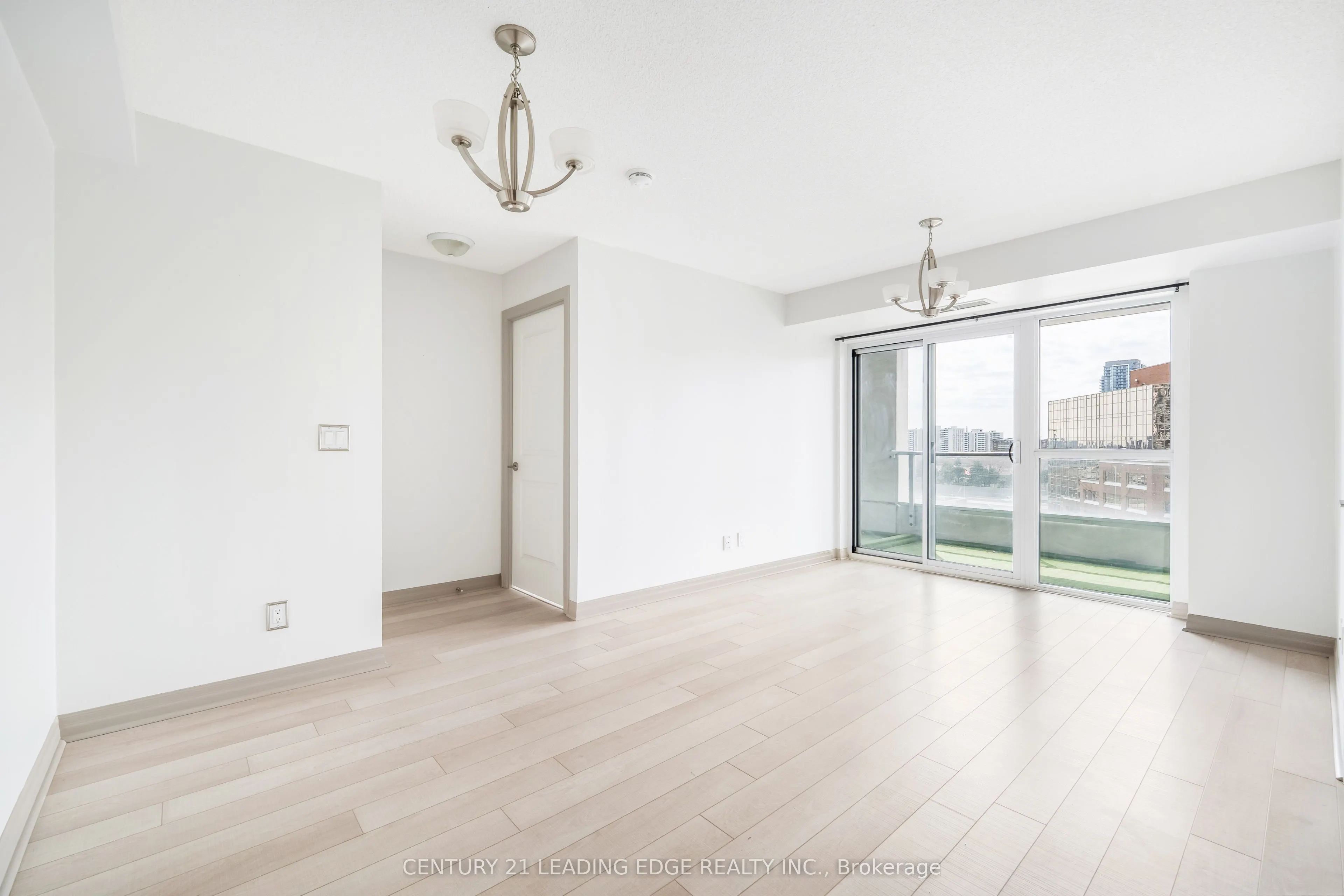 275 Yorkland Road, #711