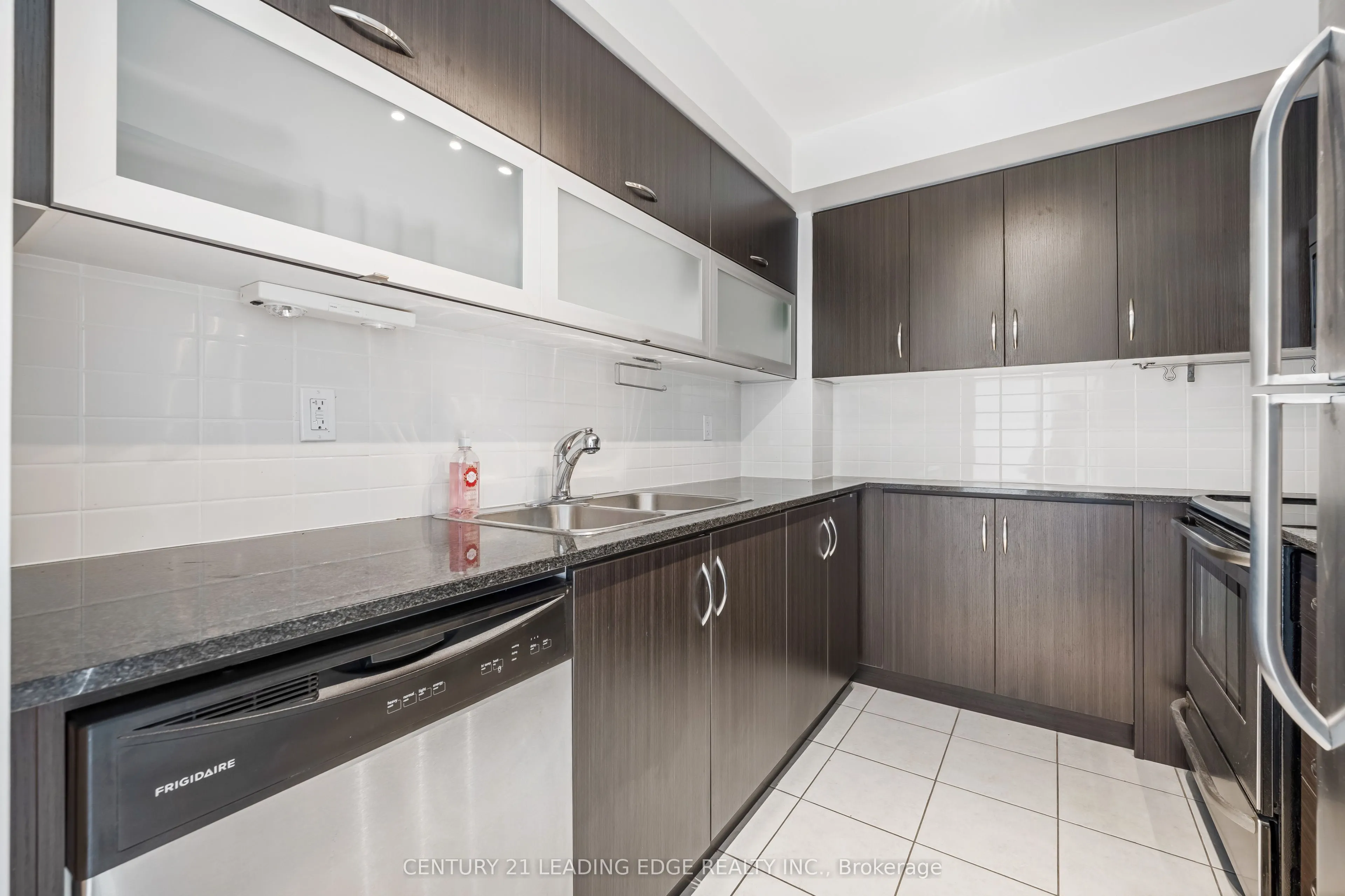 275 Yorkland Road, #711