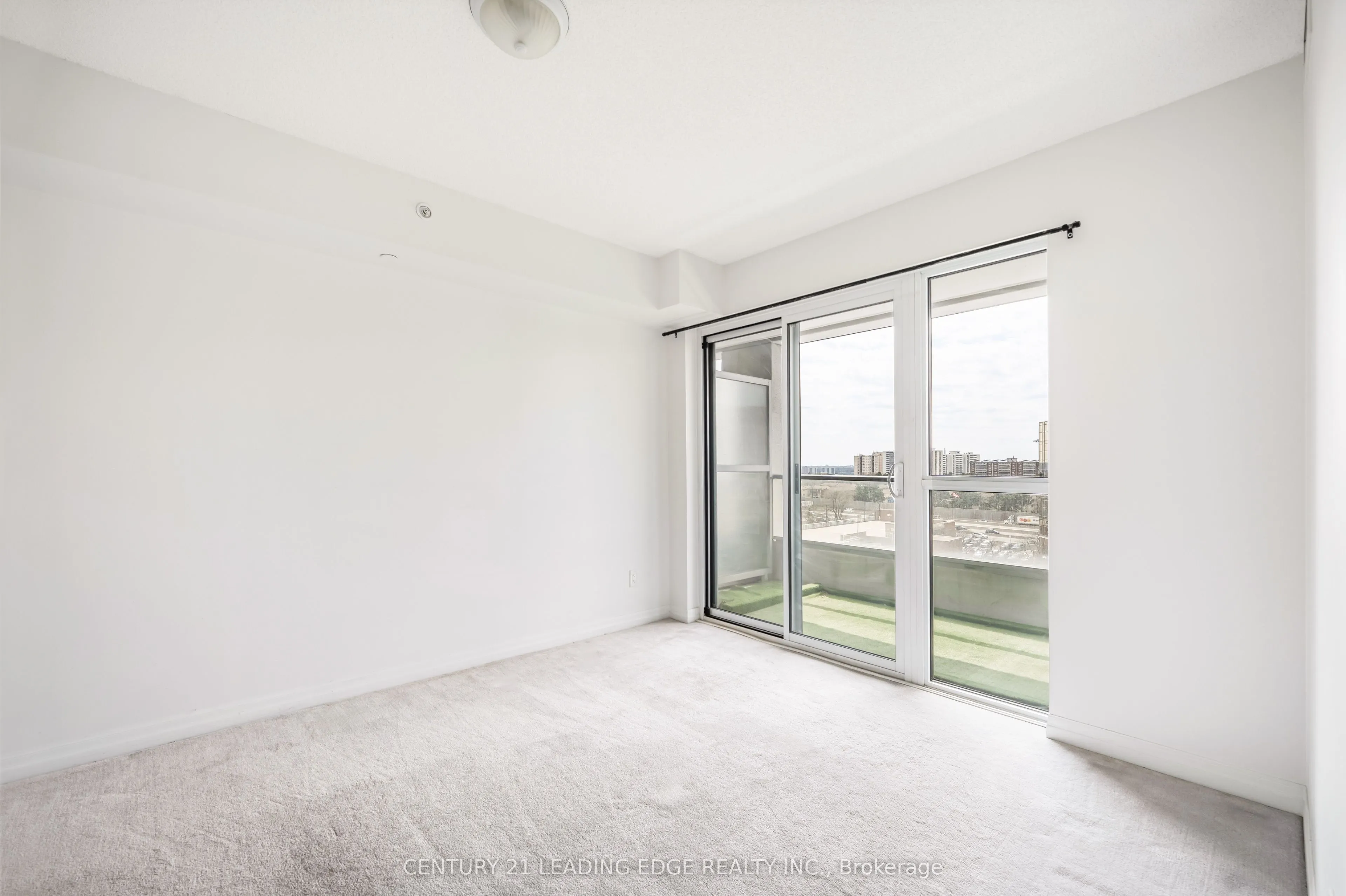 275 Yorkland Road, #711