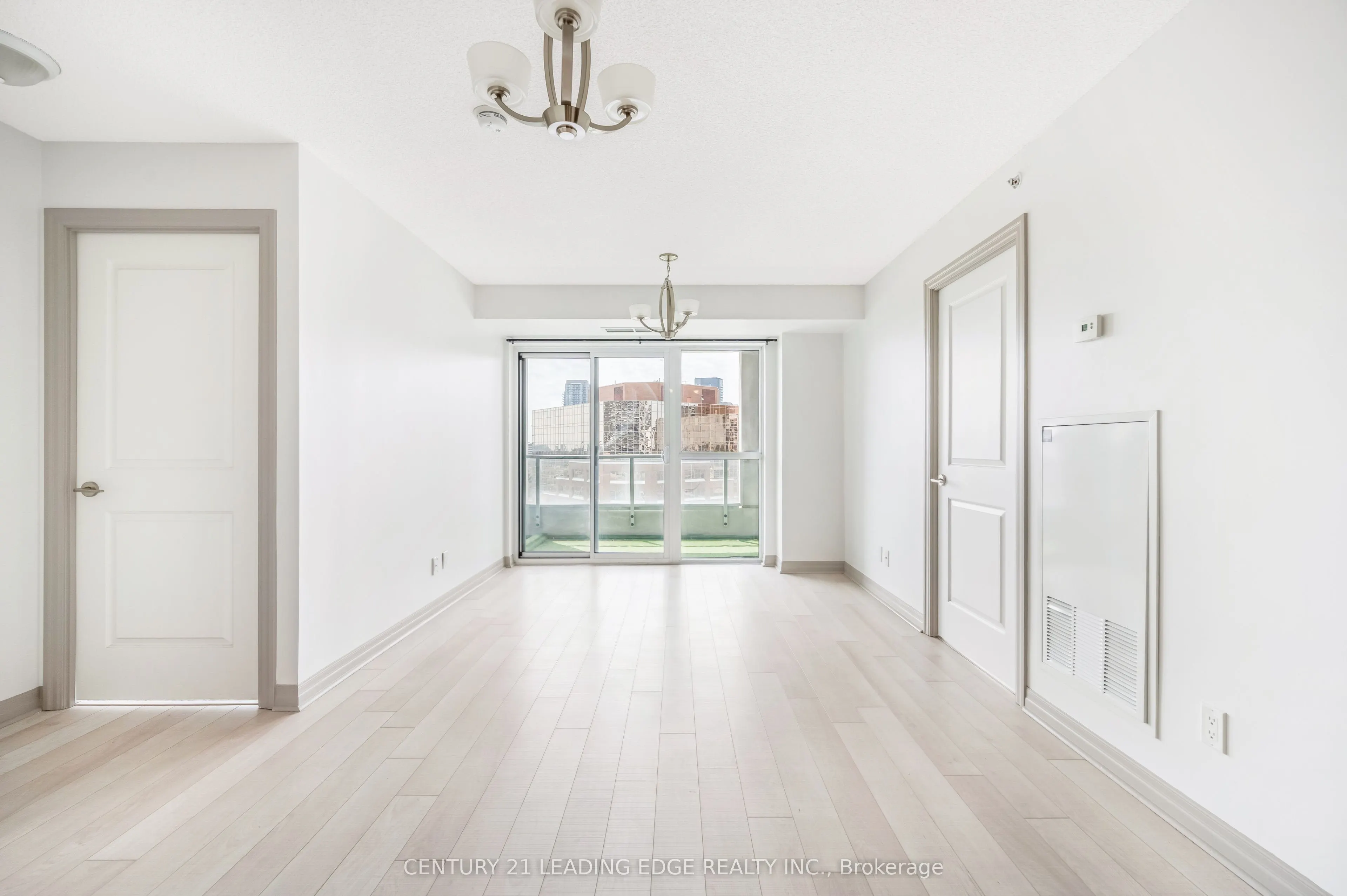 275 Yorkland Road, #711