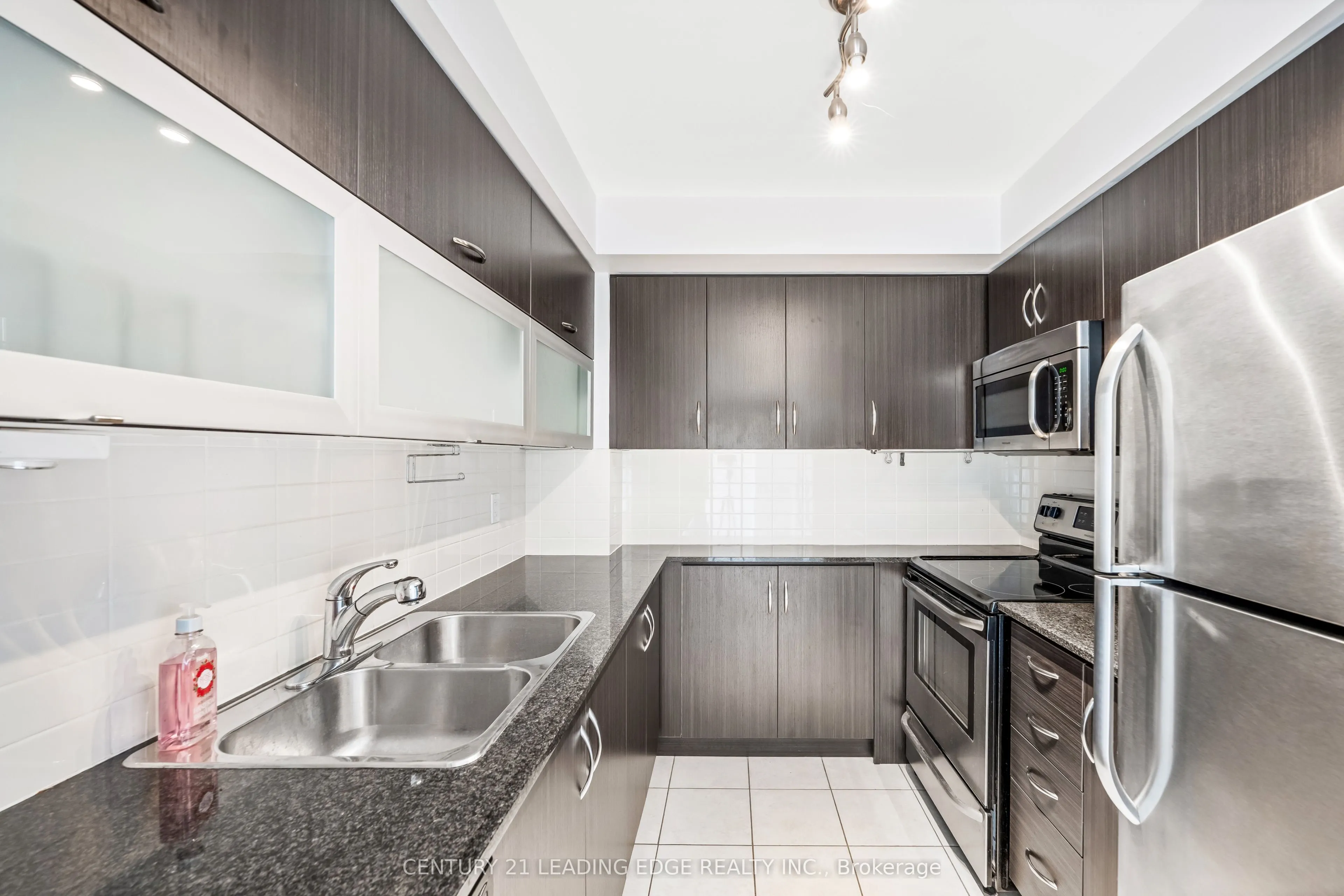 275 Yorkland Road, #711