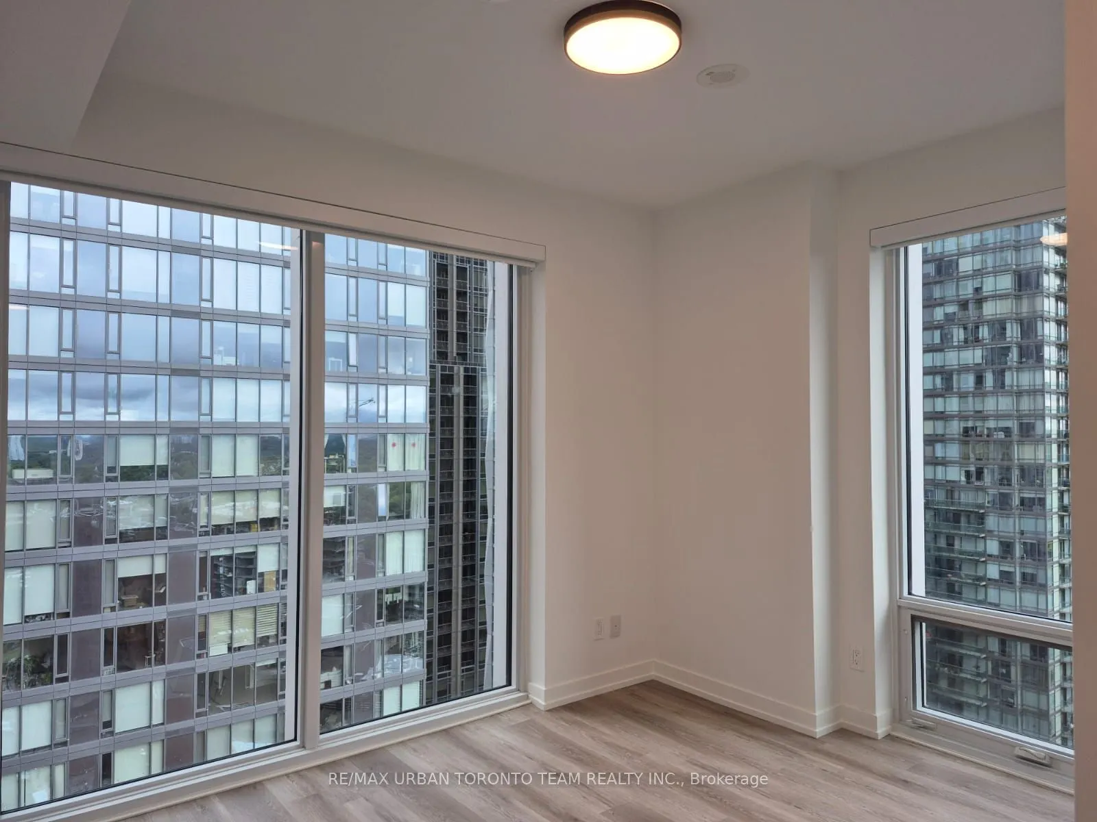 771 Yonge Street, #2802