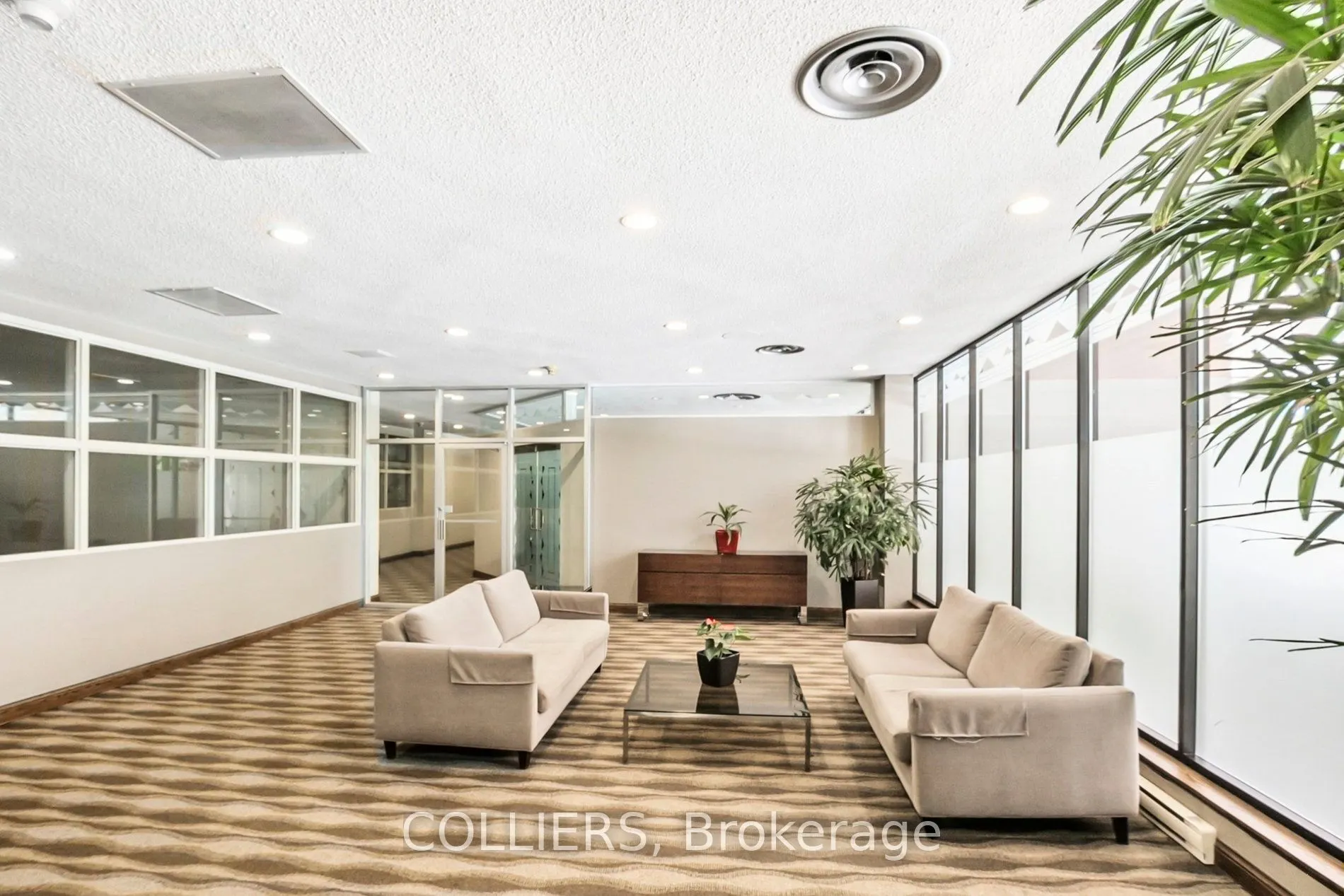 120 Carlton Street, #415