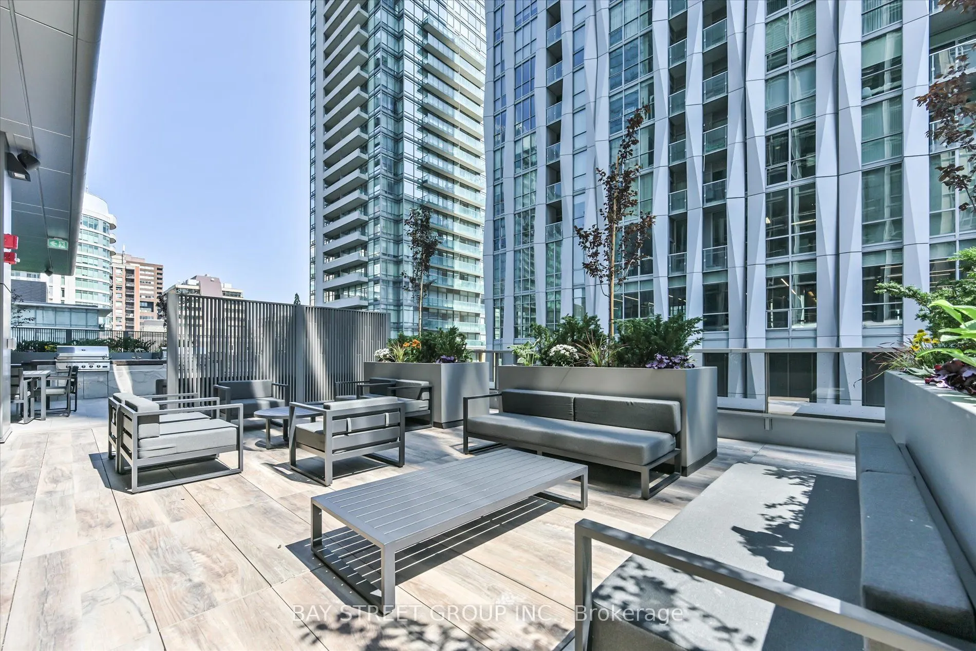 11 Yorkville Avenue, #1712