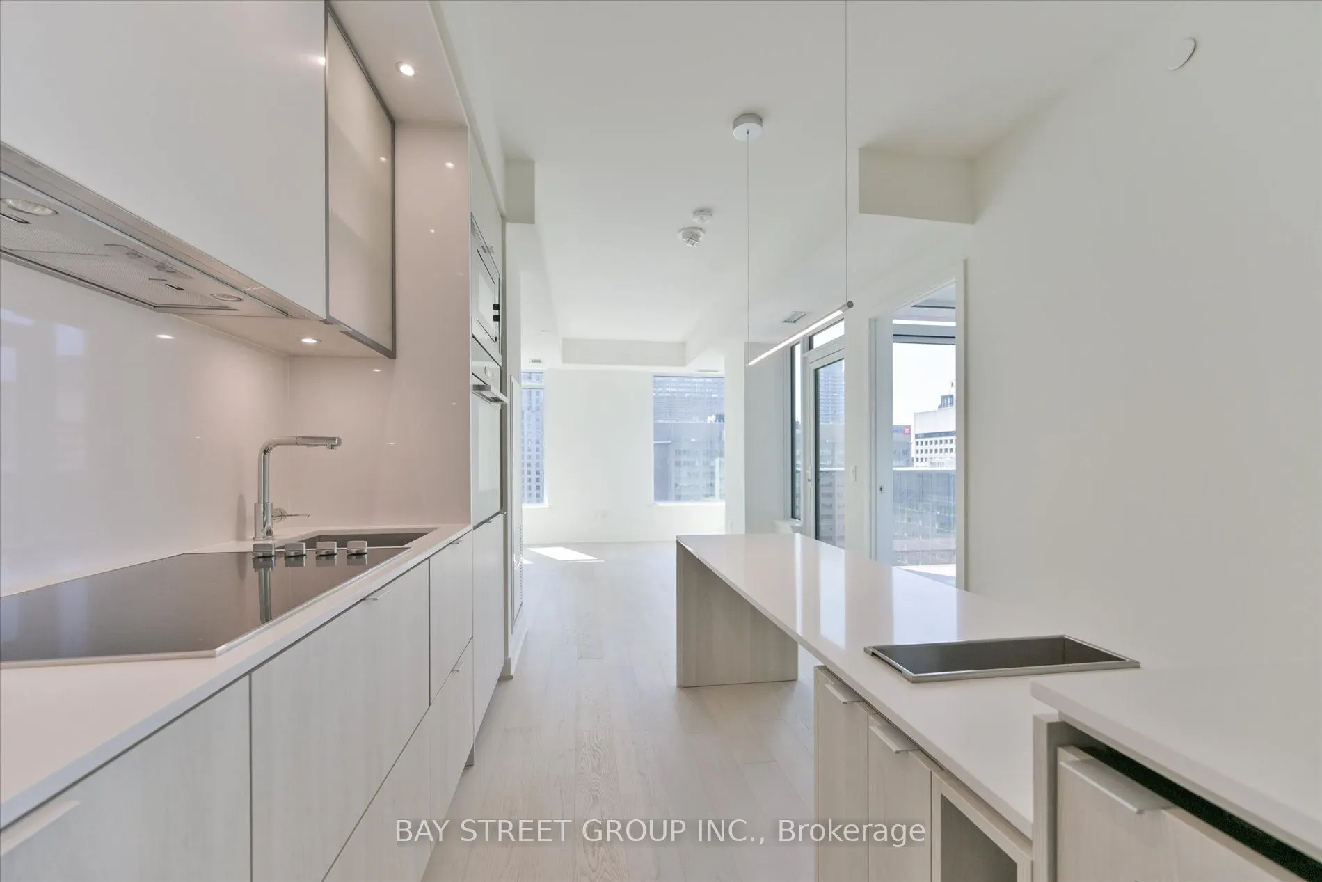 11 Yorkville Avenue, #1712