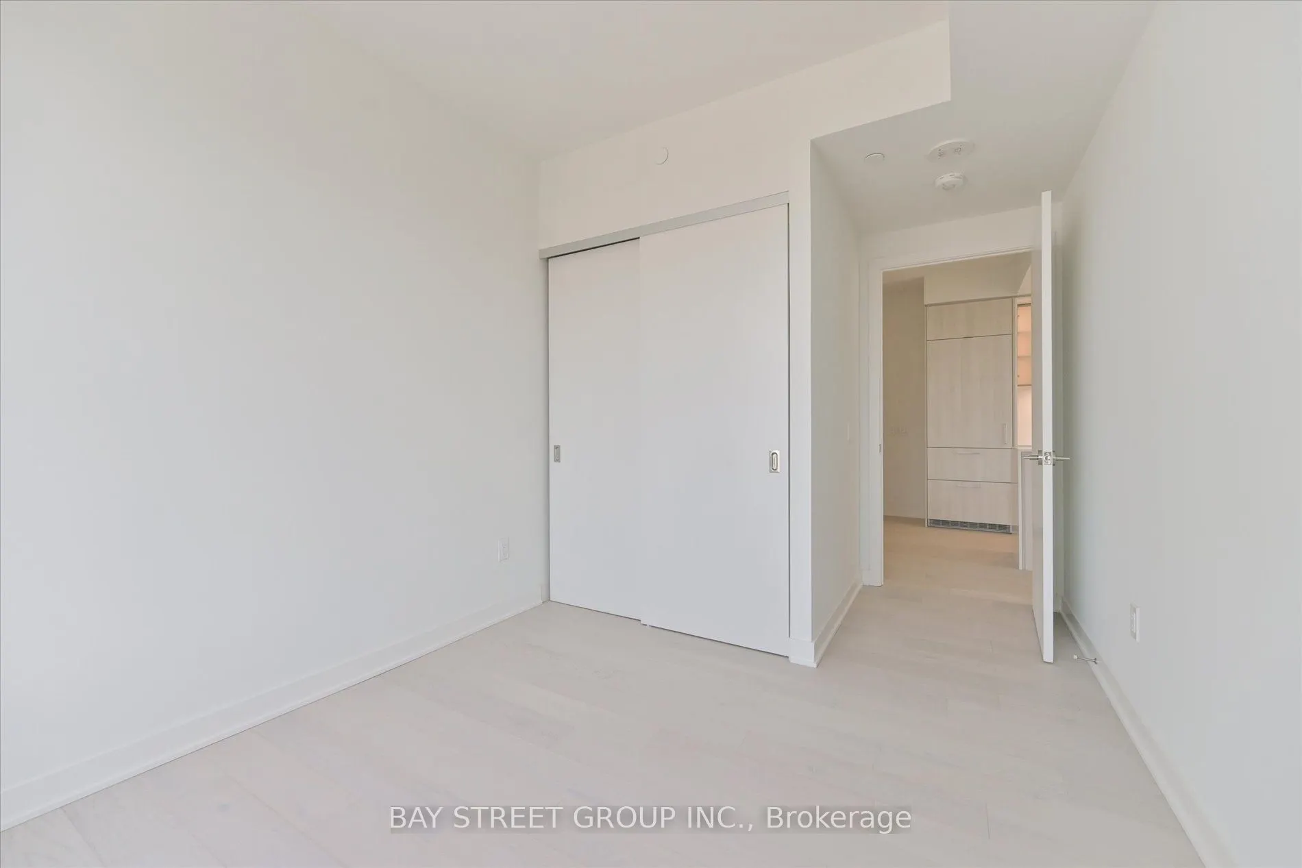 11 Yorkville Avenue, #1712