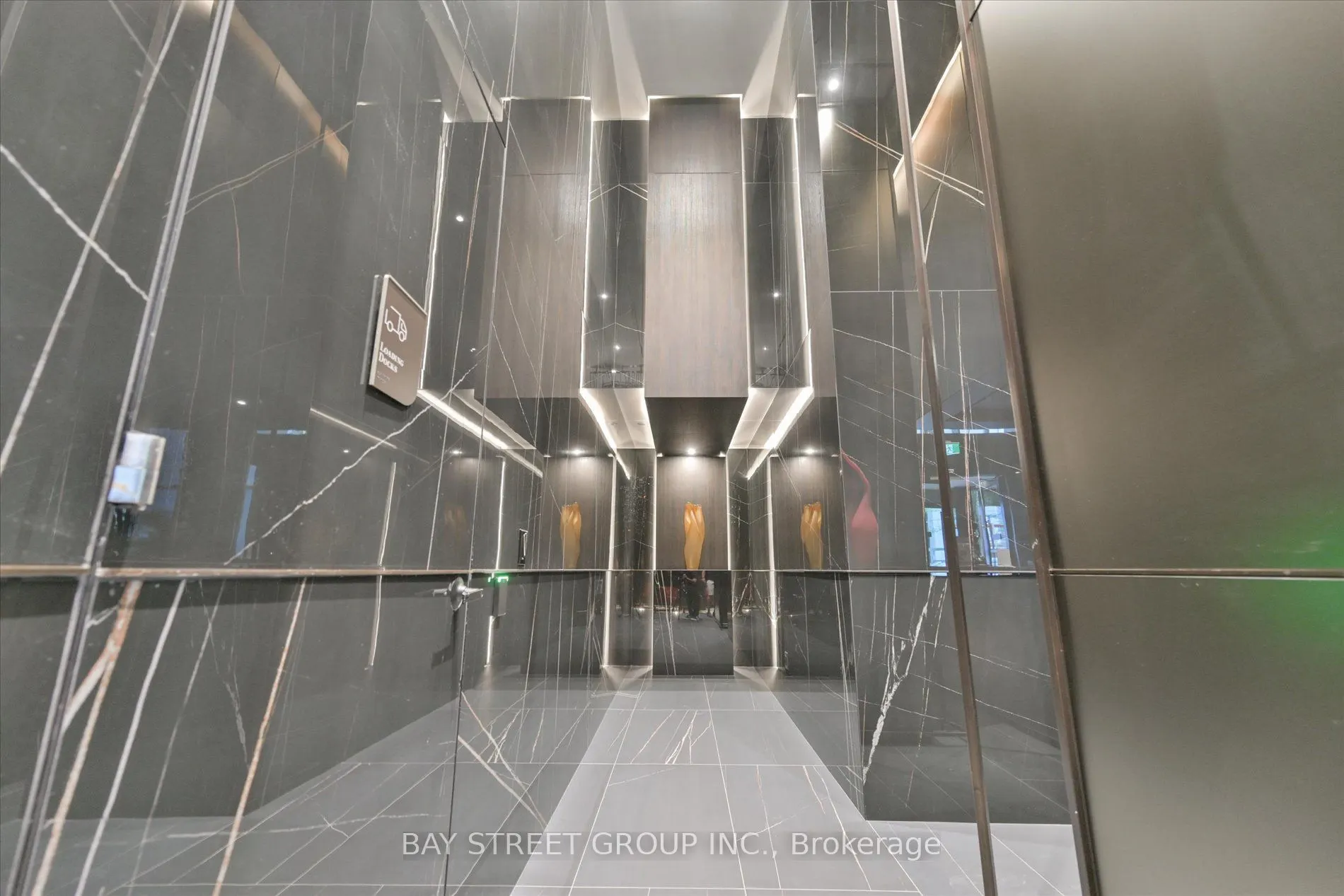 11 Yorkville Avenue, #1712