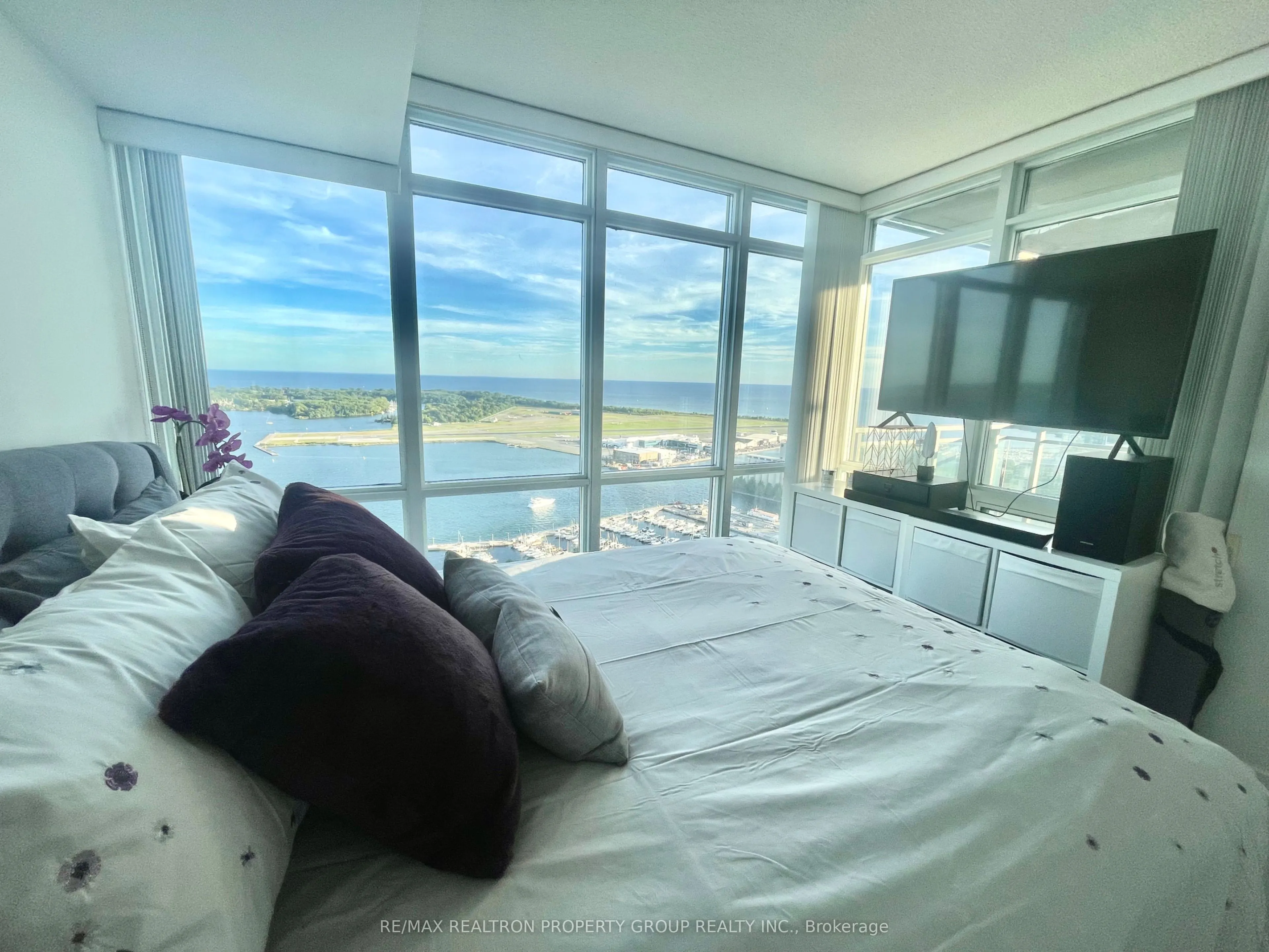 11 Brunel Court, #4515