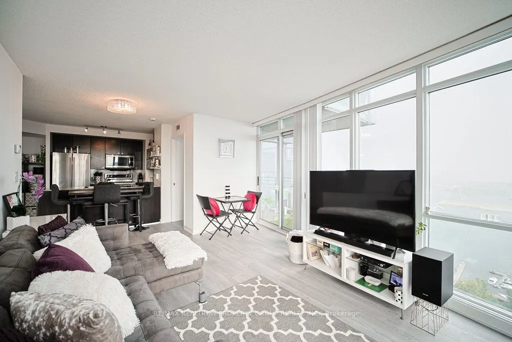 11 Brunel Court, #4515