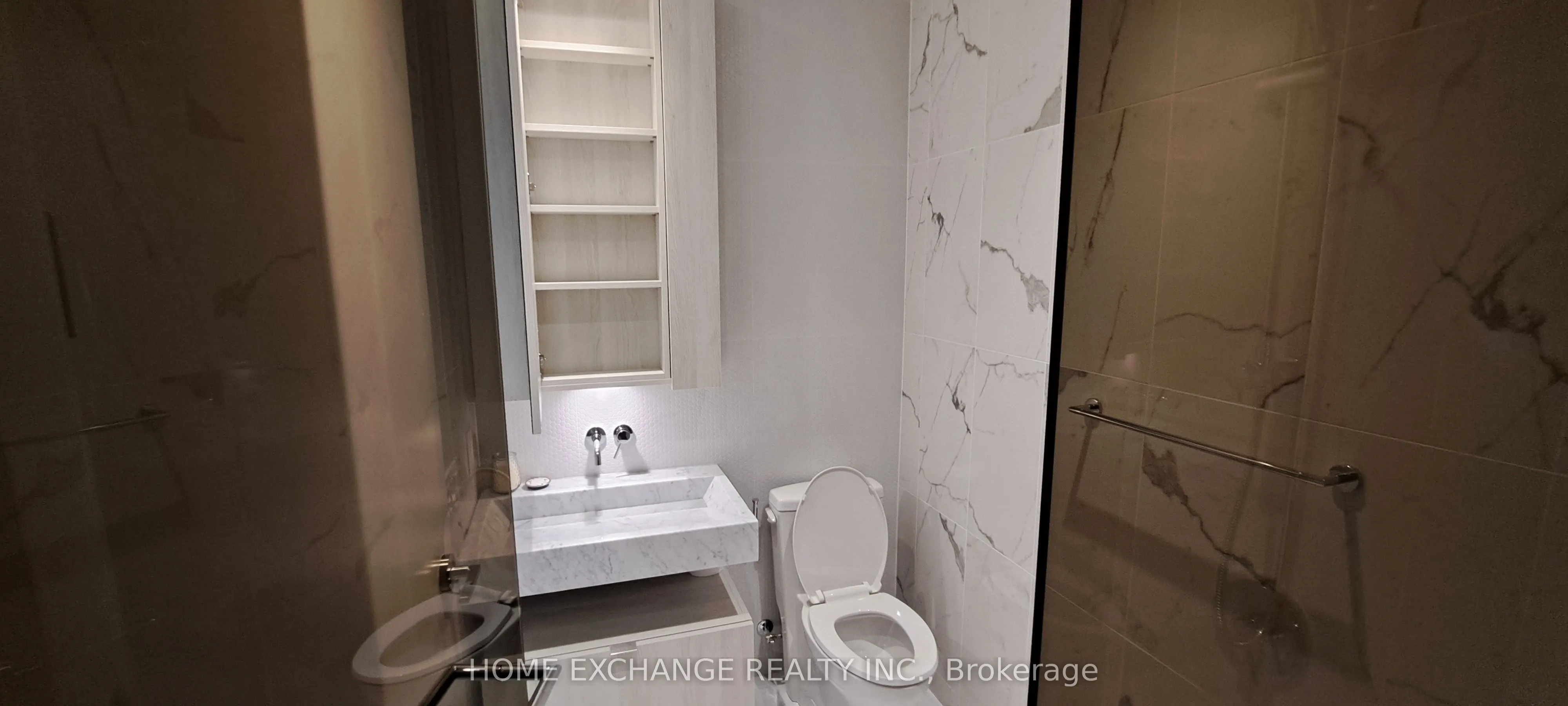 11 Yorkville Avenue W, #4610