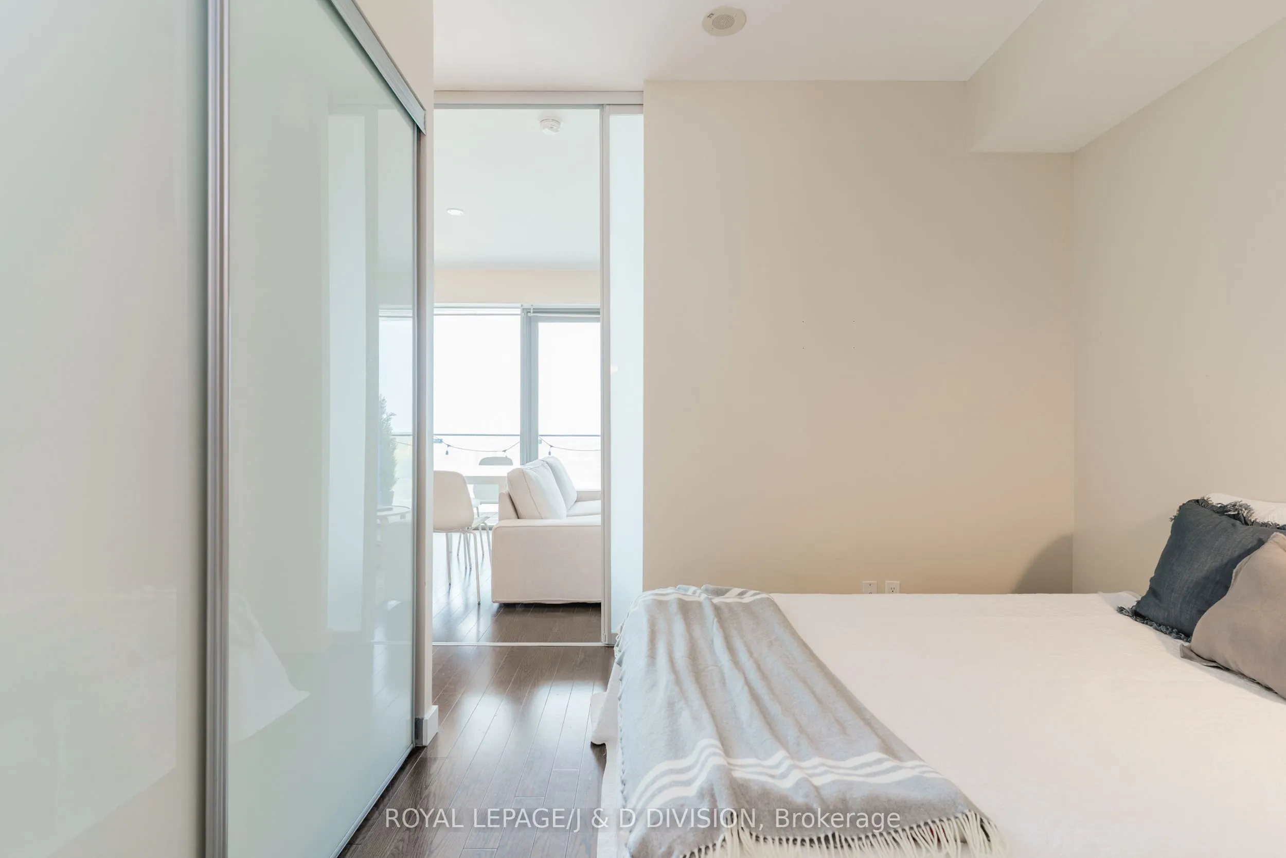 390 Cherry Street, #3105