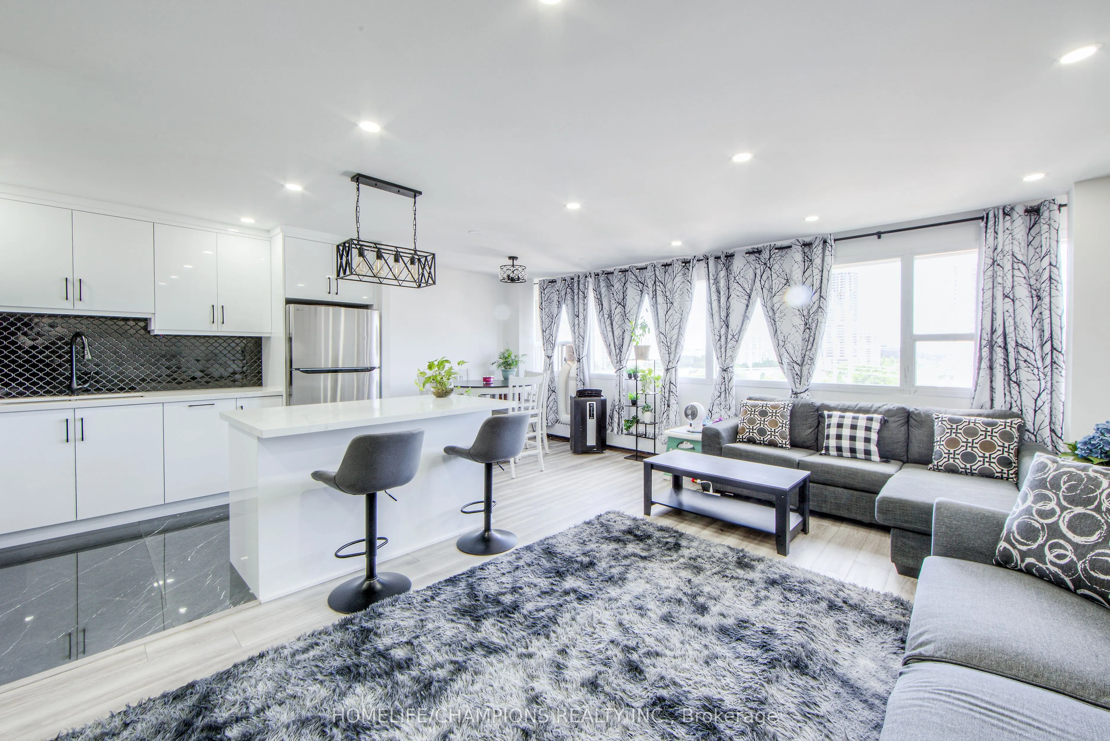 100 Leeward Glenway, #1210