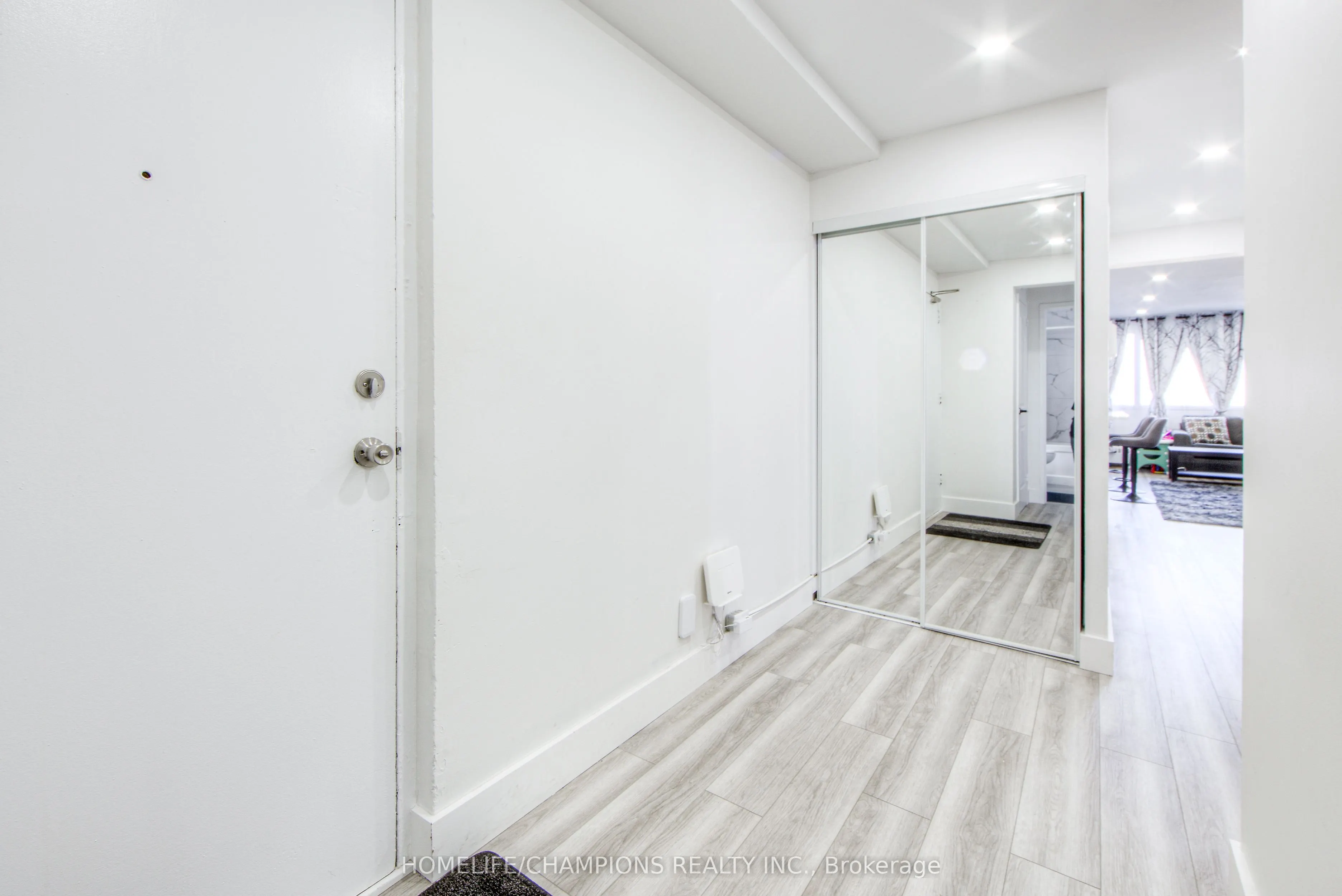 100 Leeward Glenway, #1210