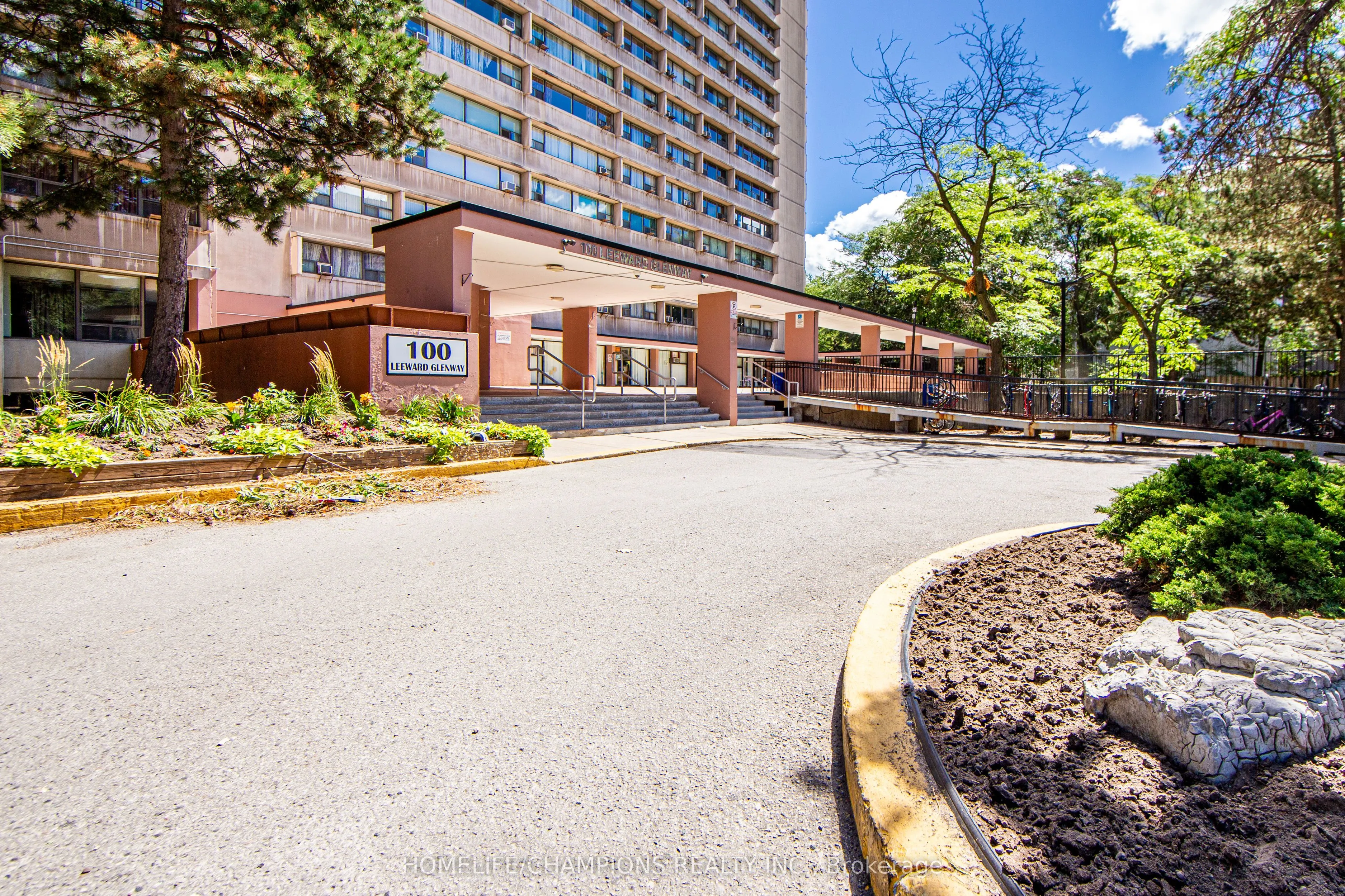 100 Leeward Glenway, #1210