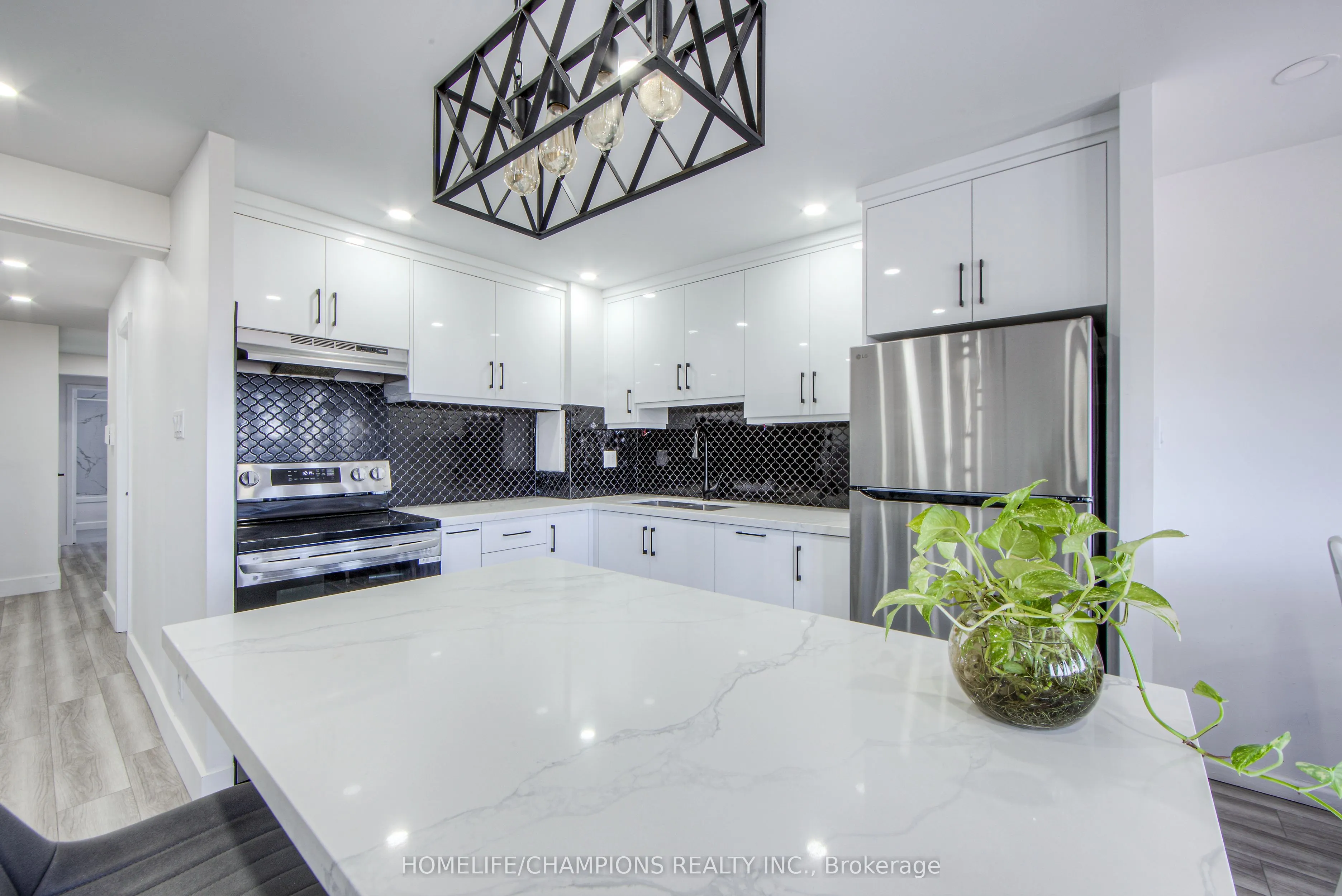 100 Leeward Glenway, #1210