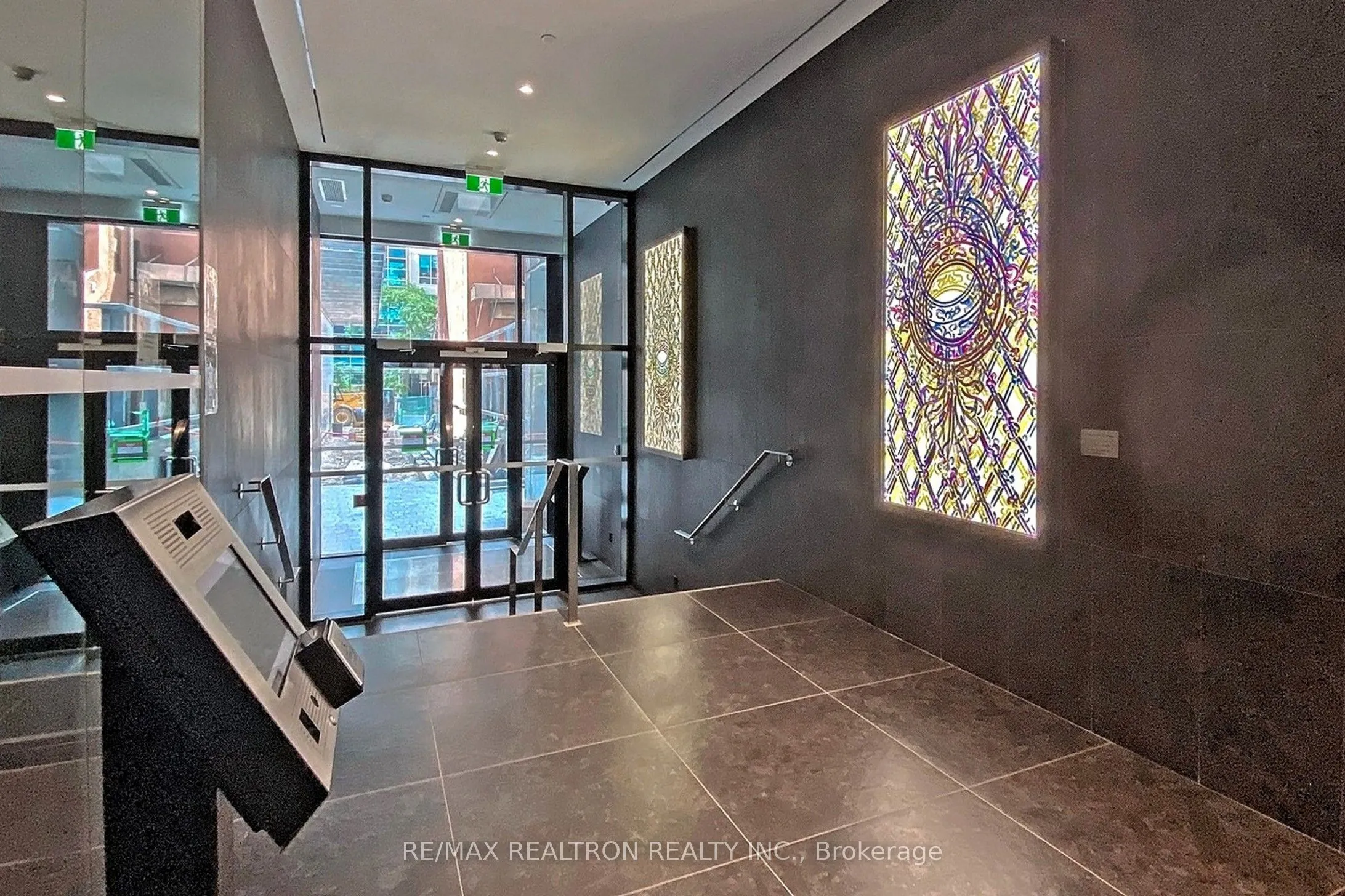 25 Richmond Street E, #2809