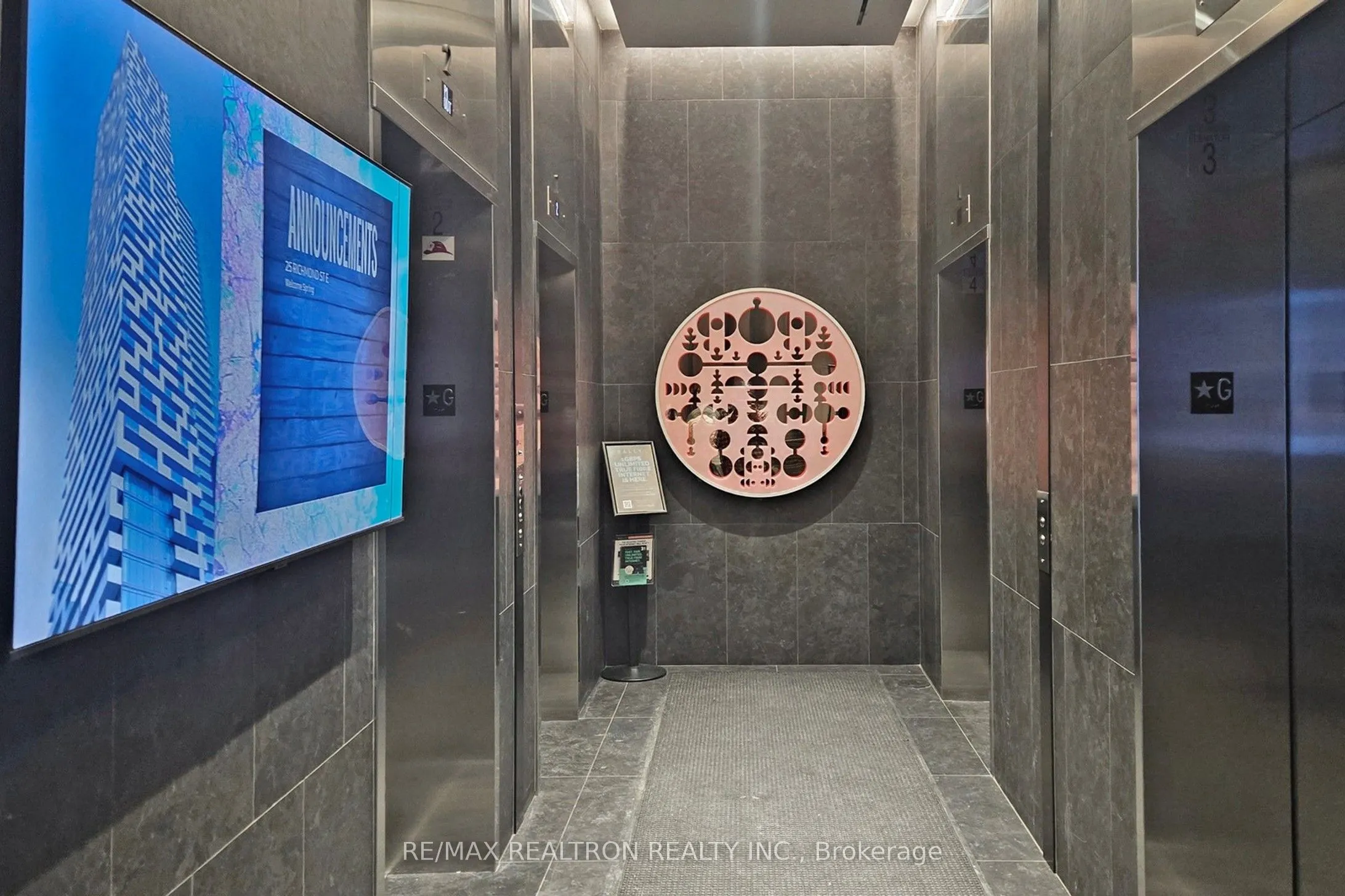 25 Richmond Street E, #2809