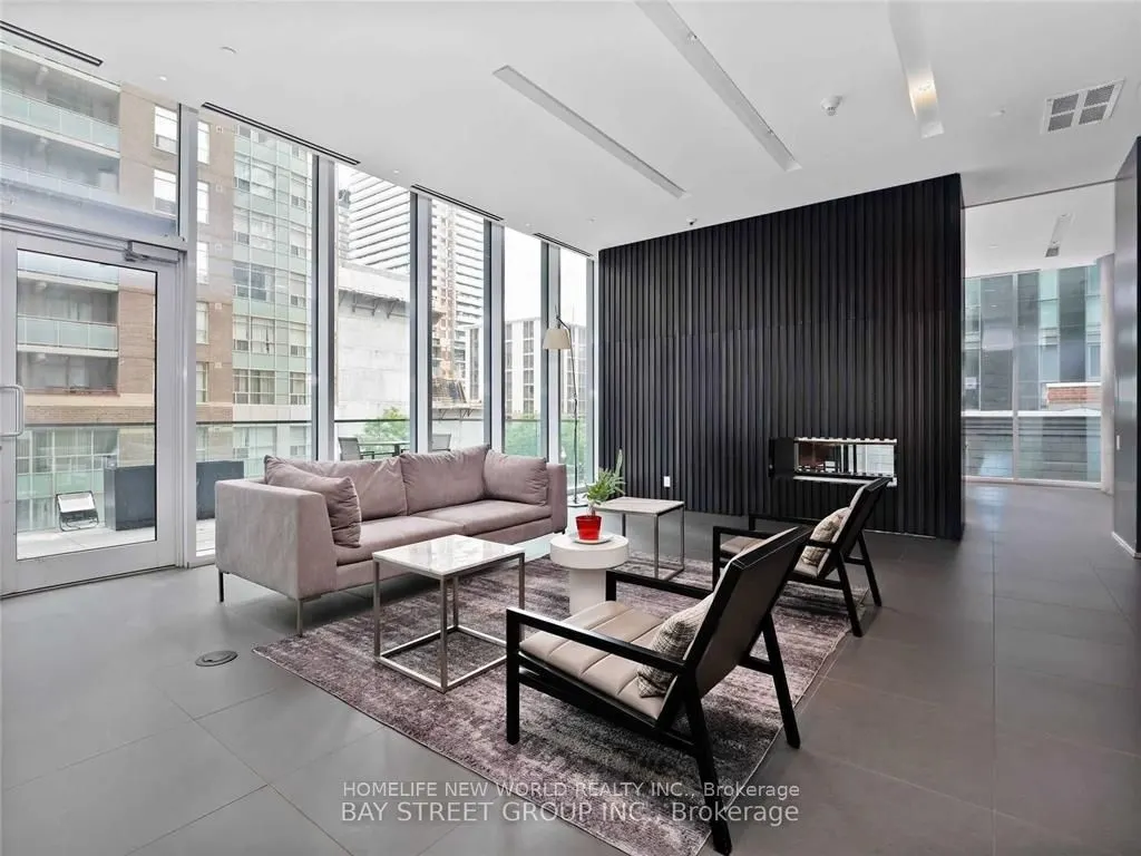 15 Grenville Street, #903