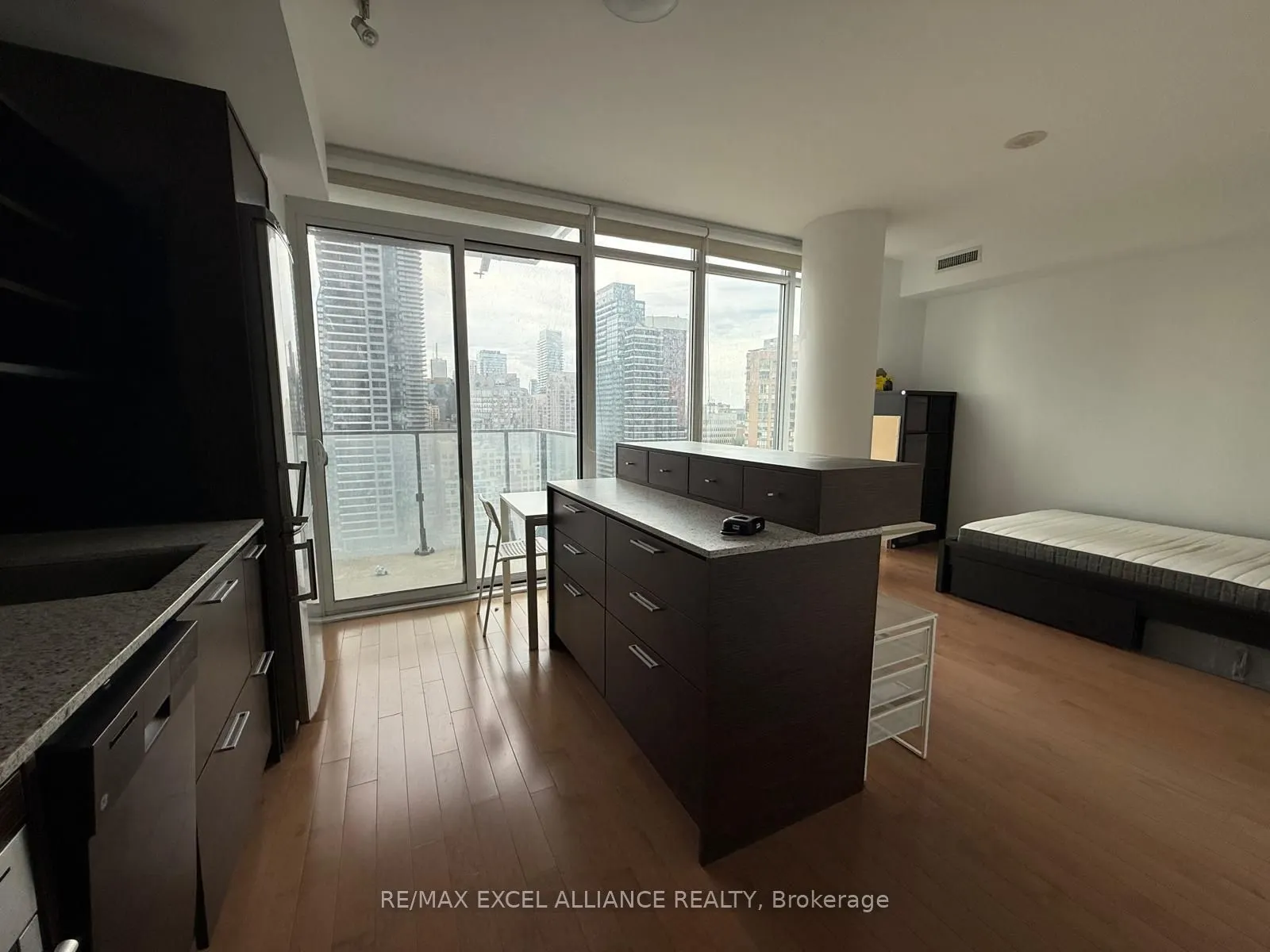 75 St Nicholas Street, #2103