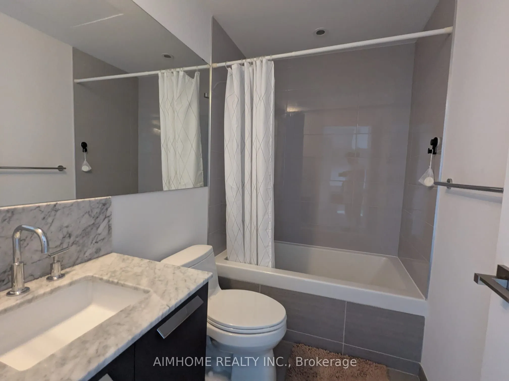 50 Charles Street E, #3010