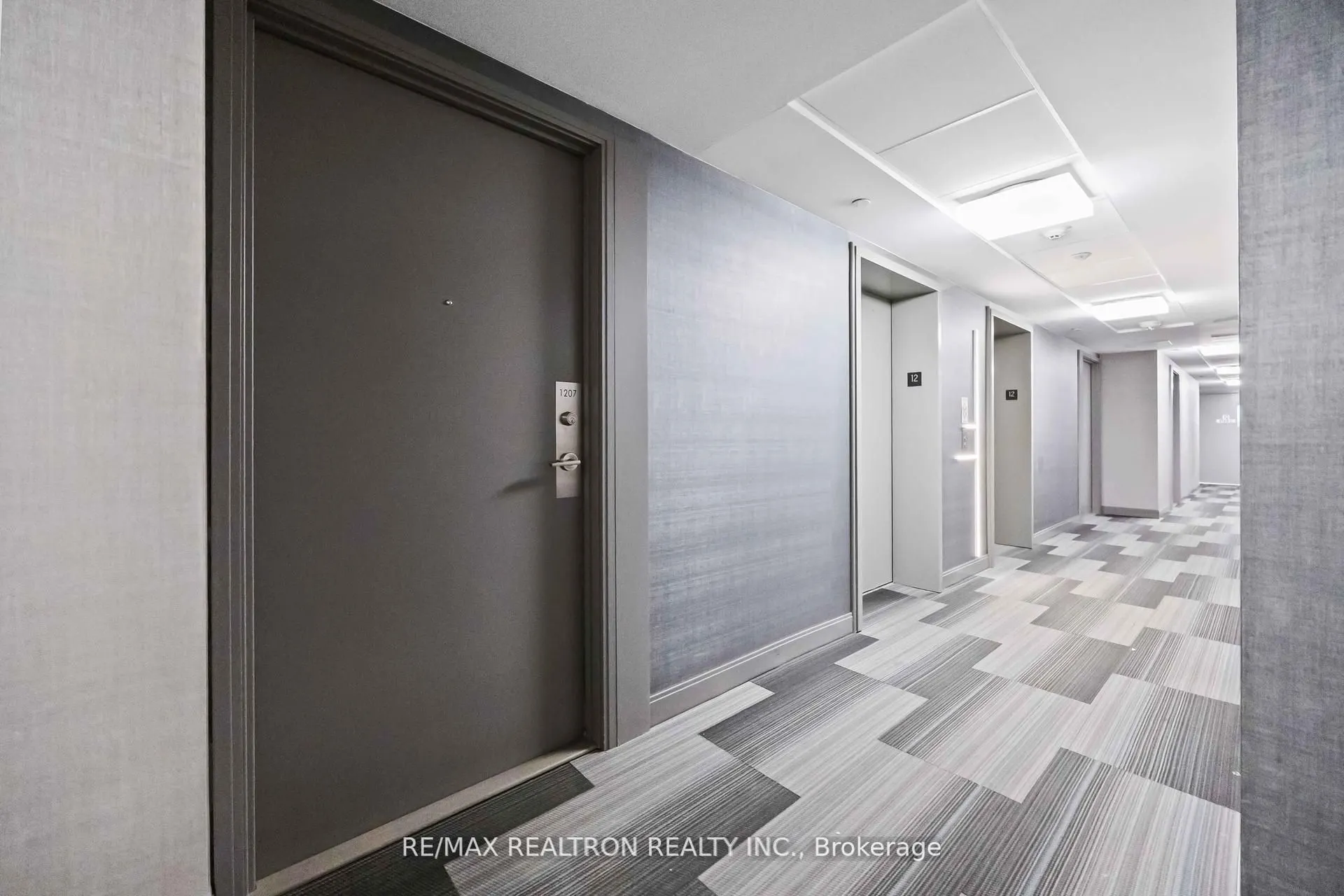 181 Dundas Street E, #1207