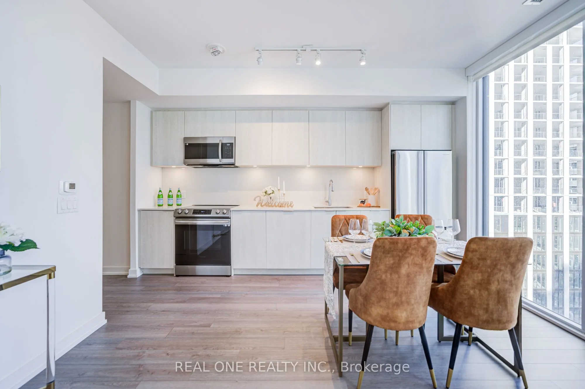 357 King Street W, #2803