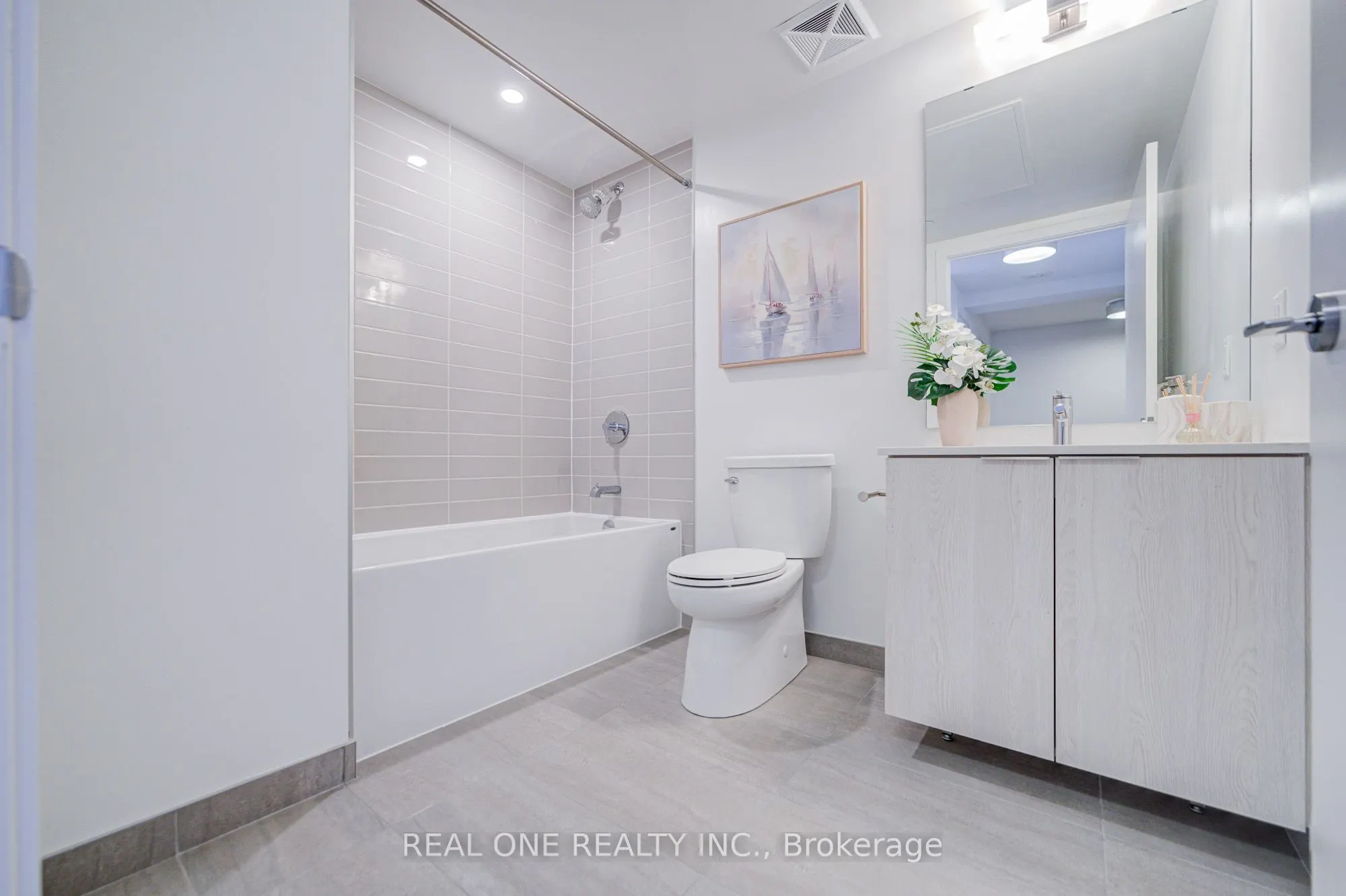 357 King Street W, #2803