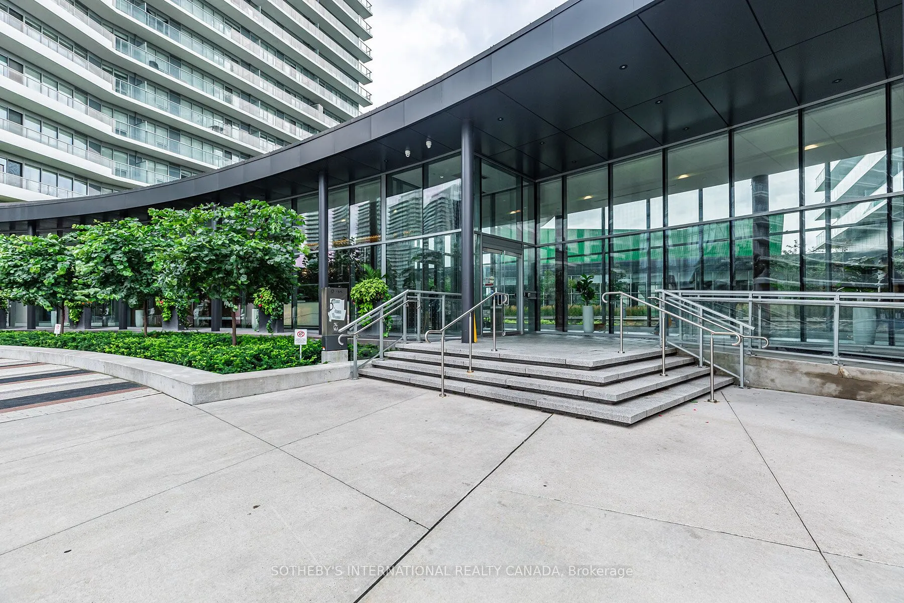 117 McMahon Drive, #3109