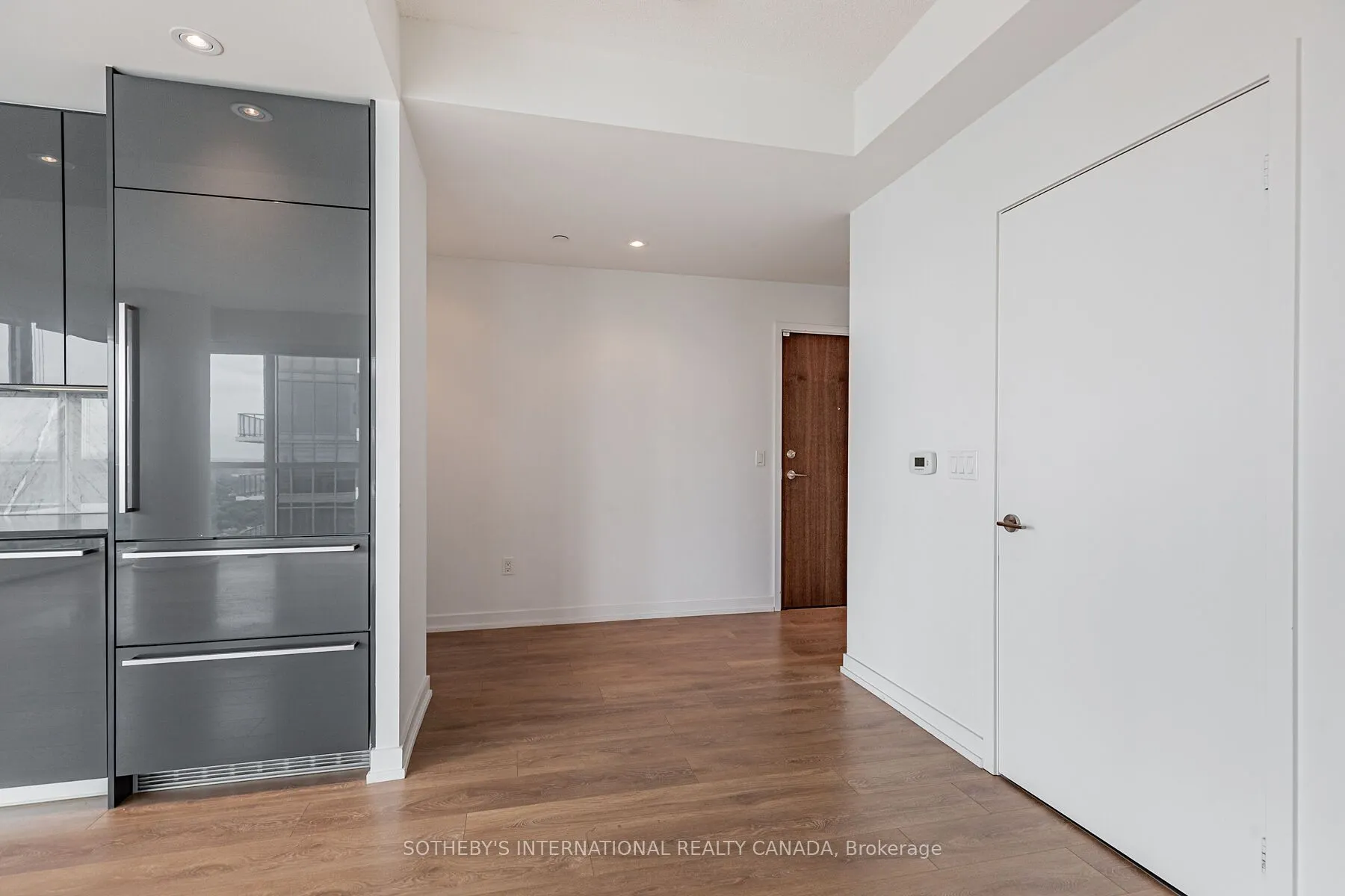 117 McMahon Drive, #3109