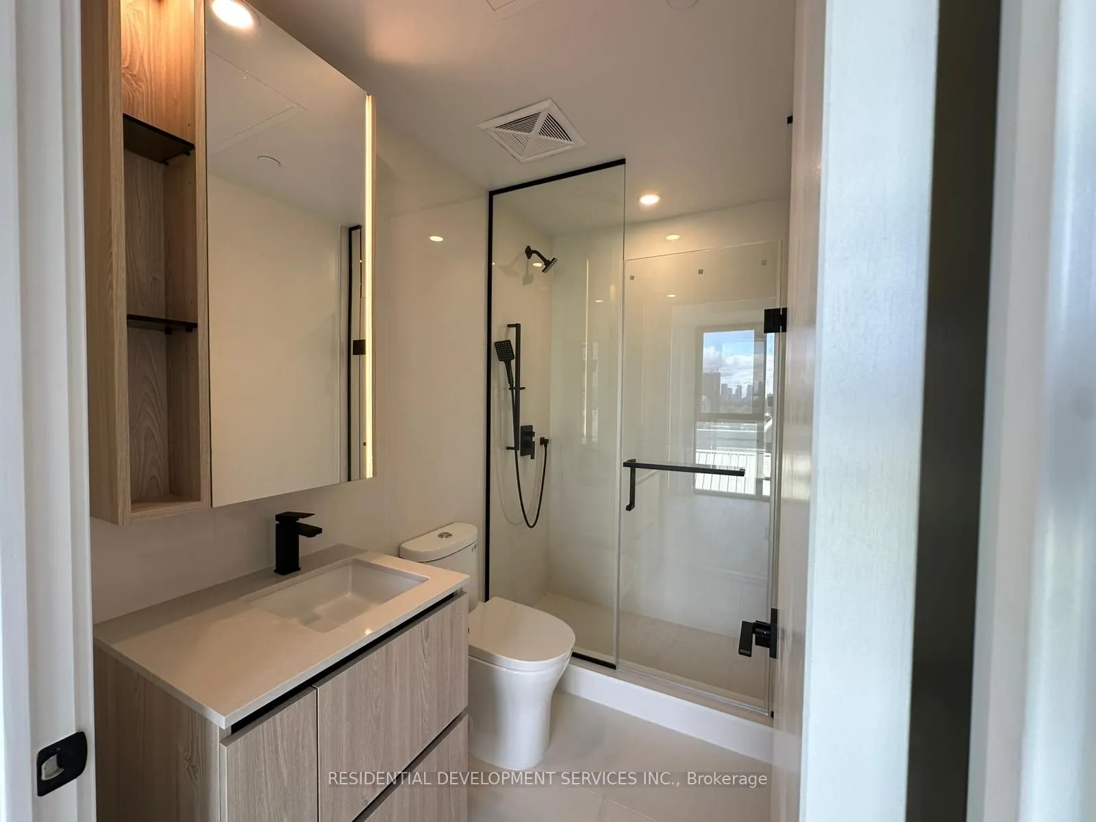 699 Sheppard Avenue E, #623