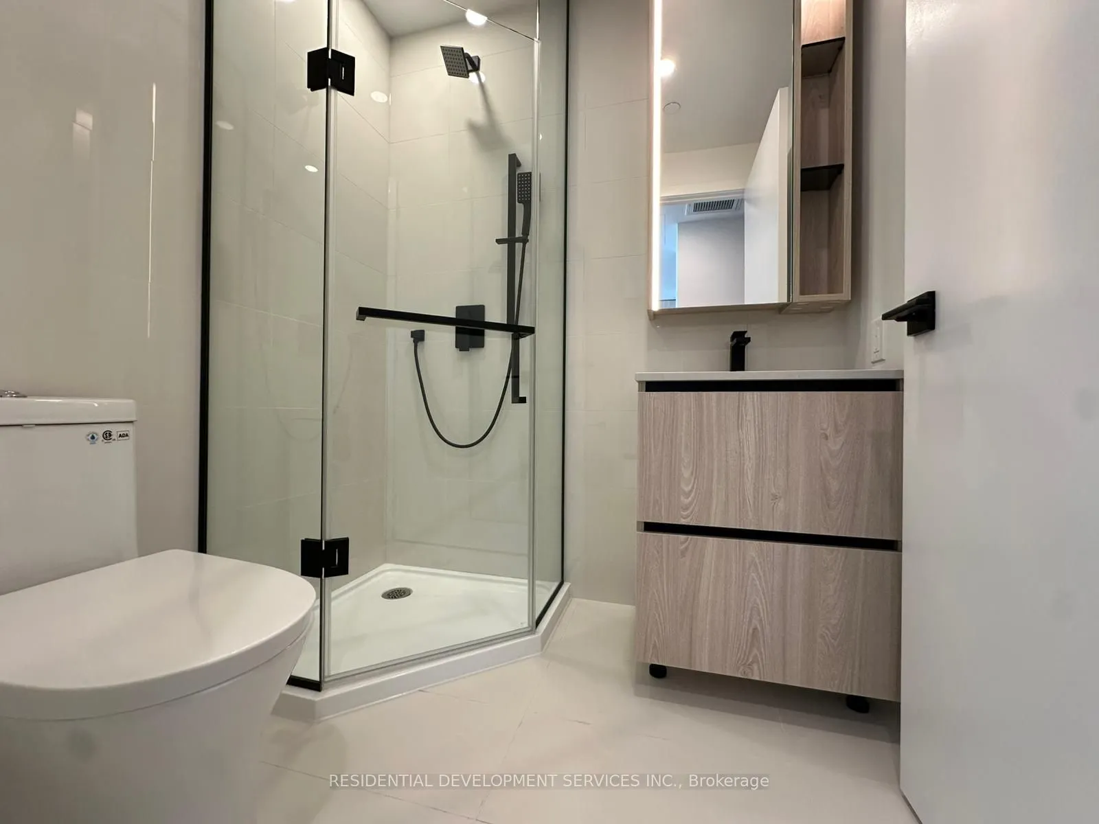 699 Sheppard Avenue E, #623