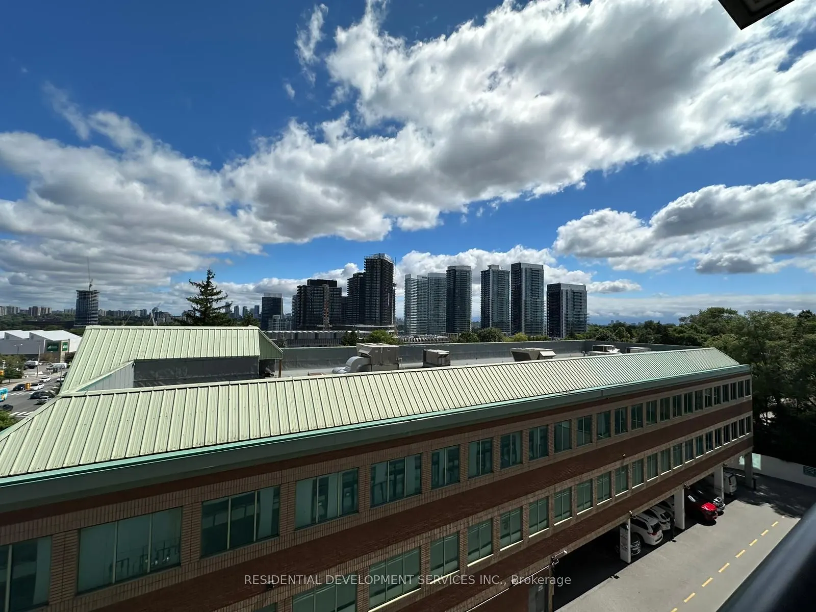 699 Sheppard Avenue E, #623