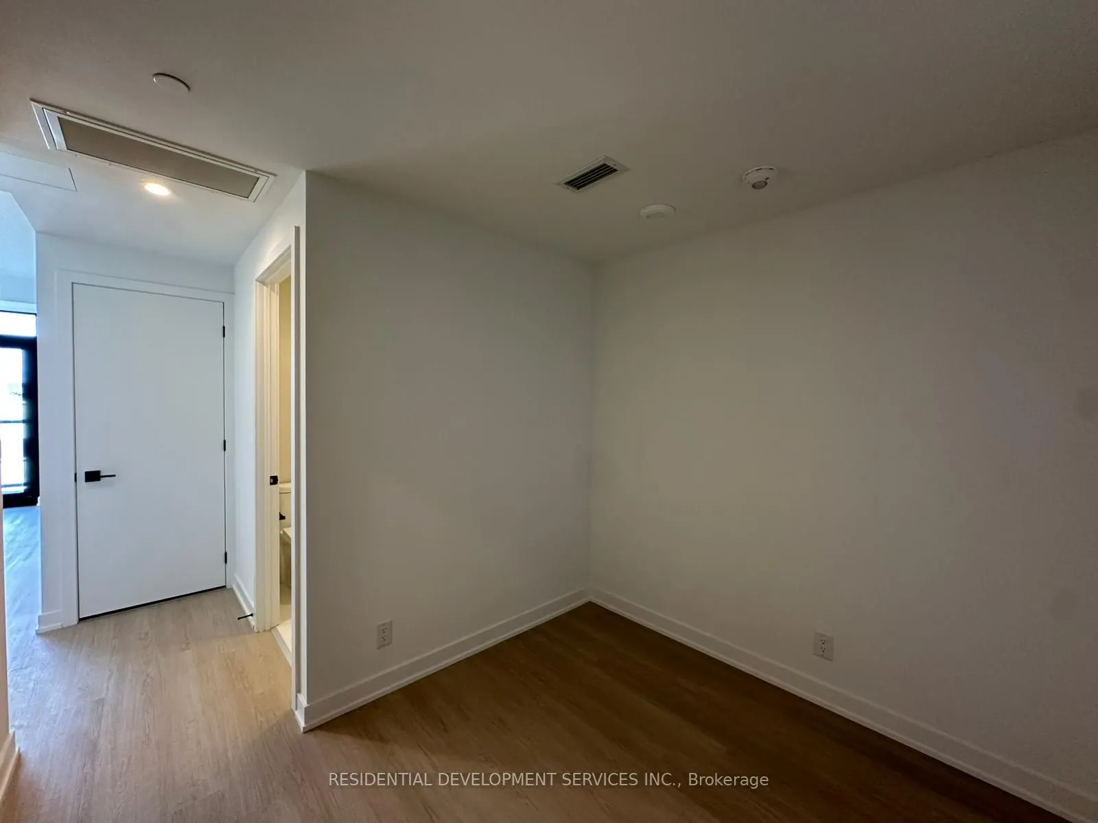 699 Sheppard Avenue E, #623